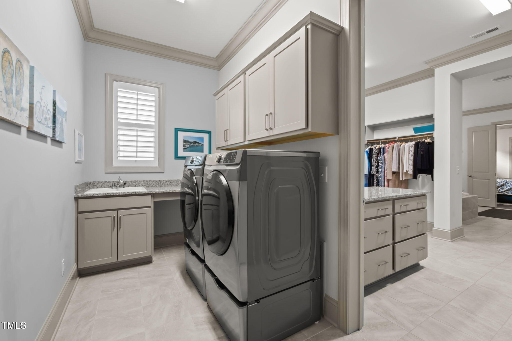 586 Middleton Place