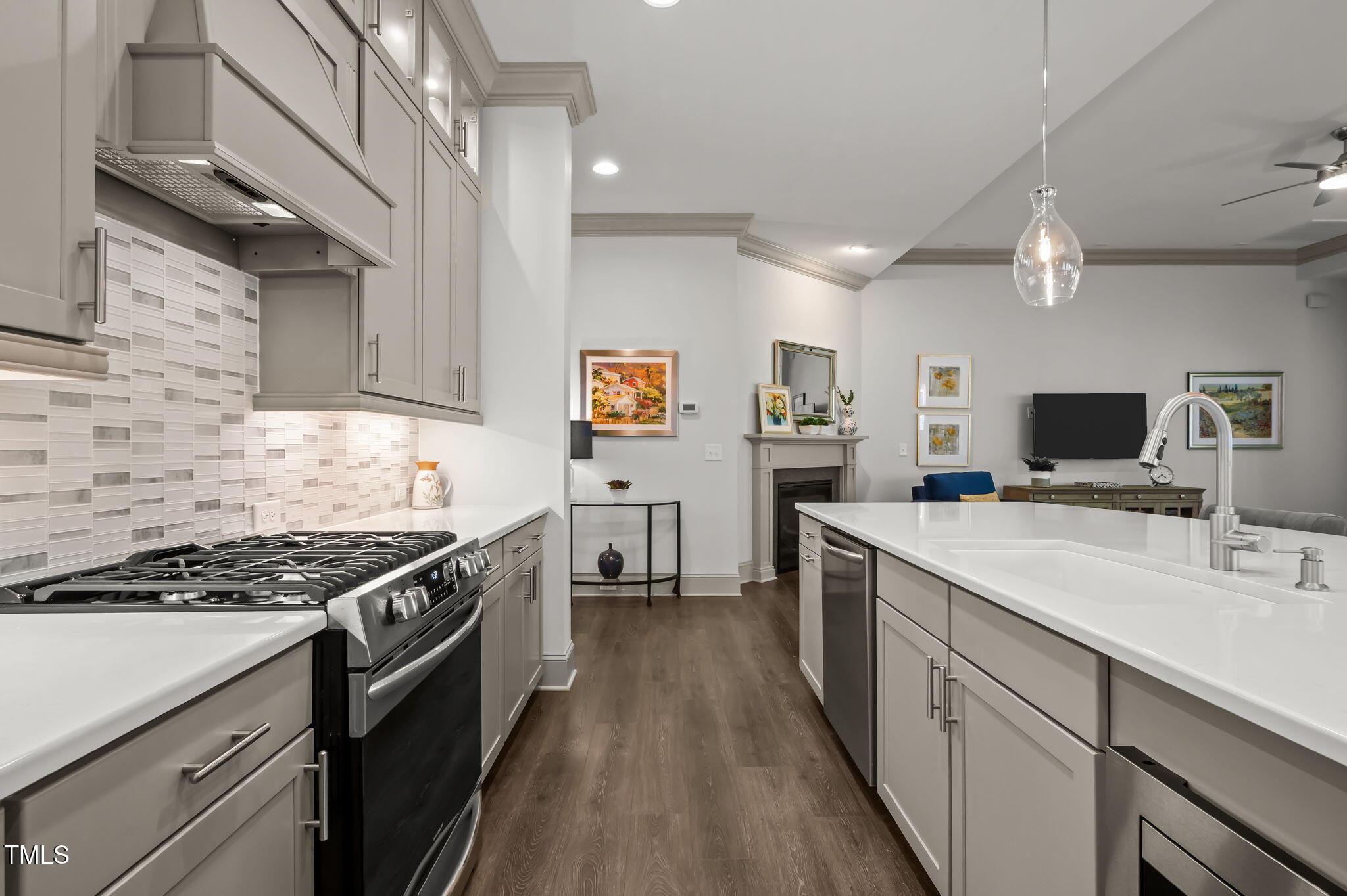 586 Middleton Place