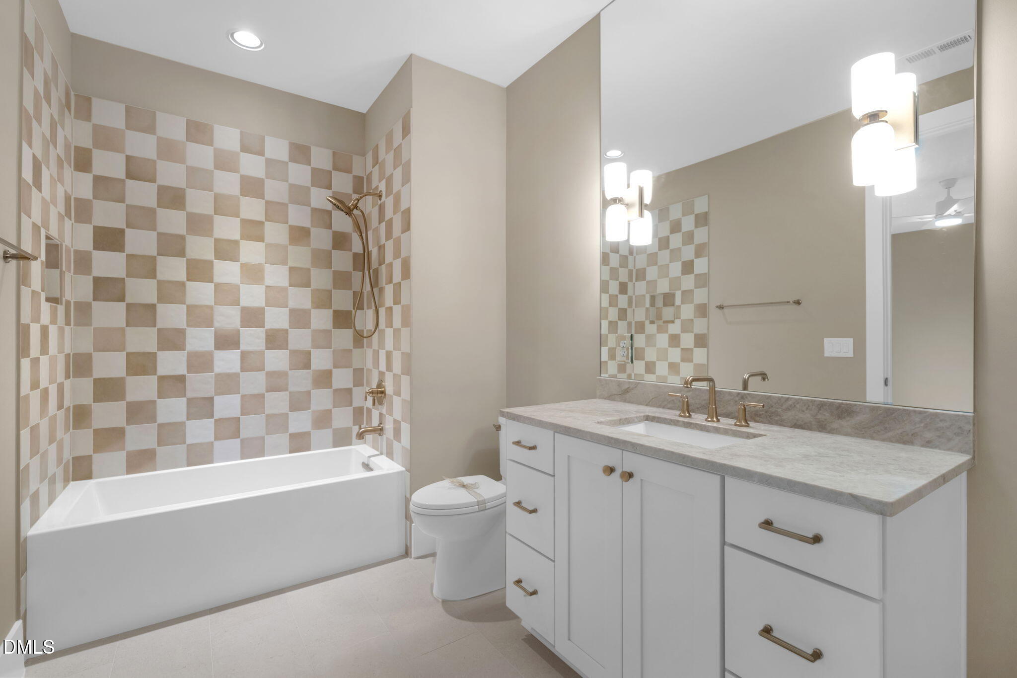 1812 Stream Manor Court