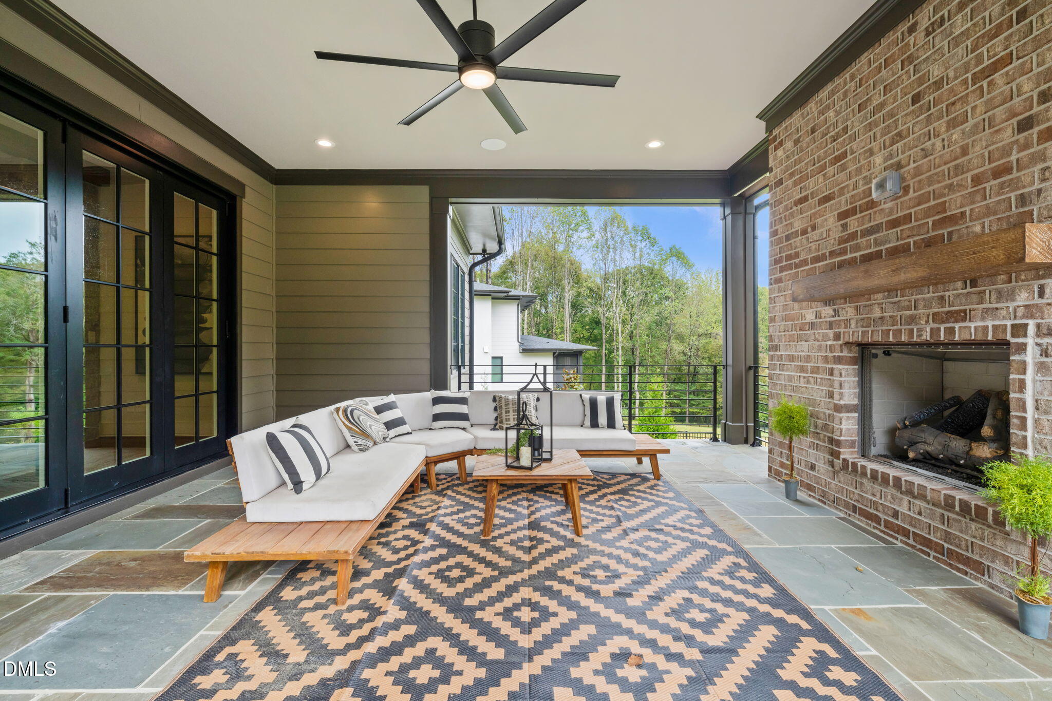 1812 Stream Manor Court