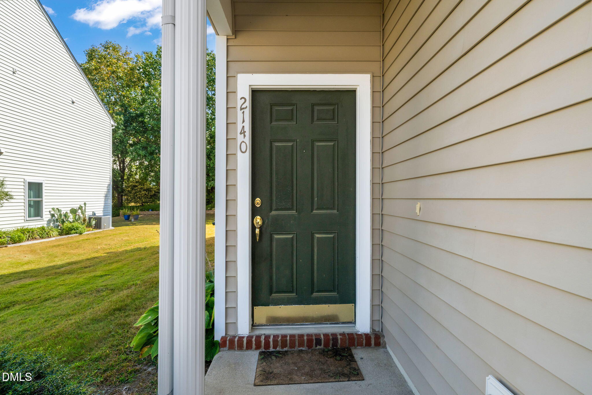 2140 Thornblade Drive