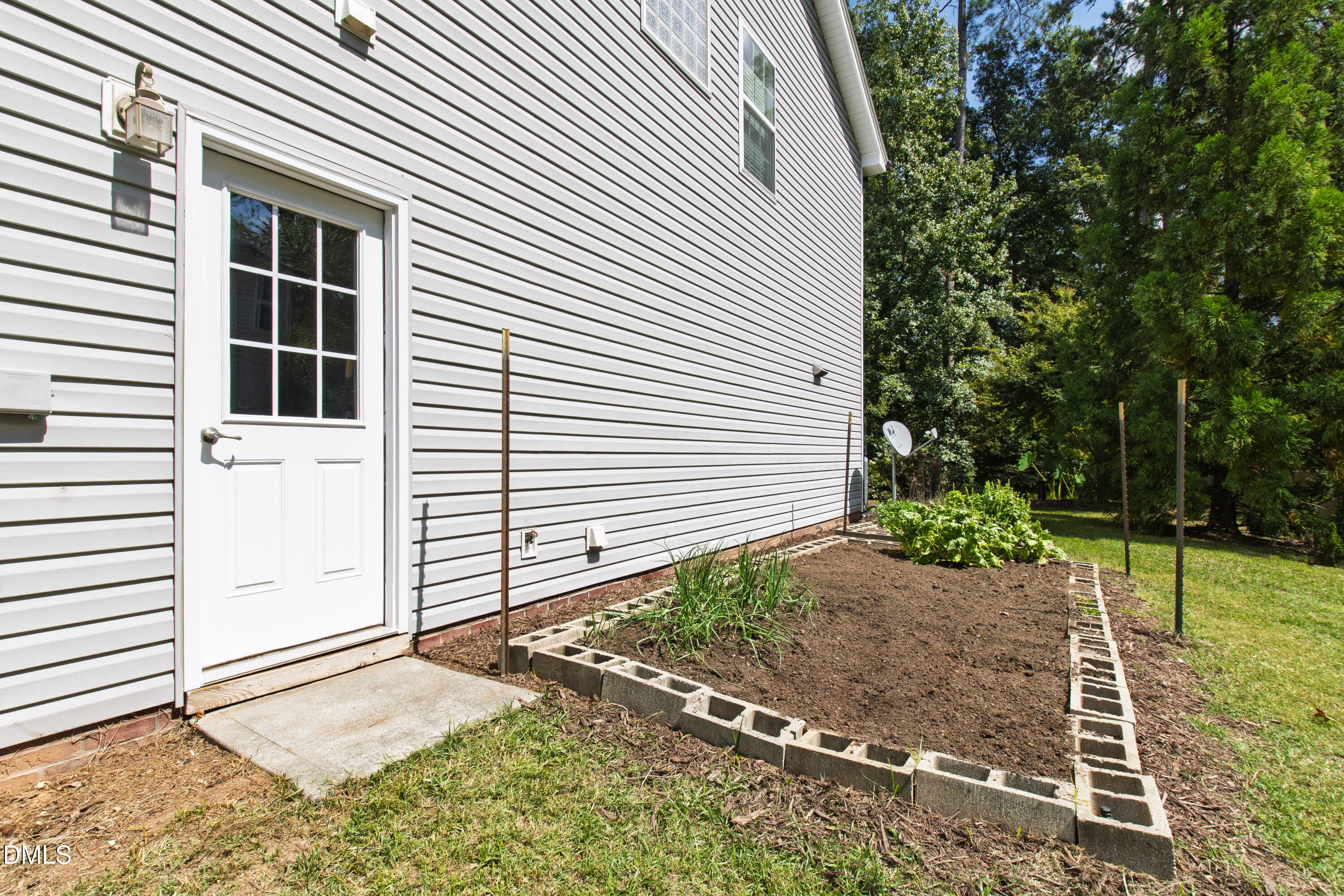 121 English Ivy Drive