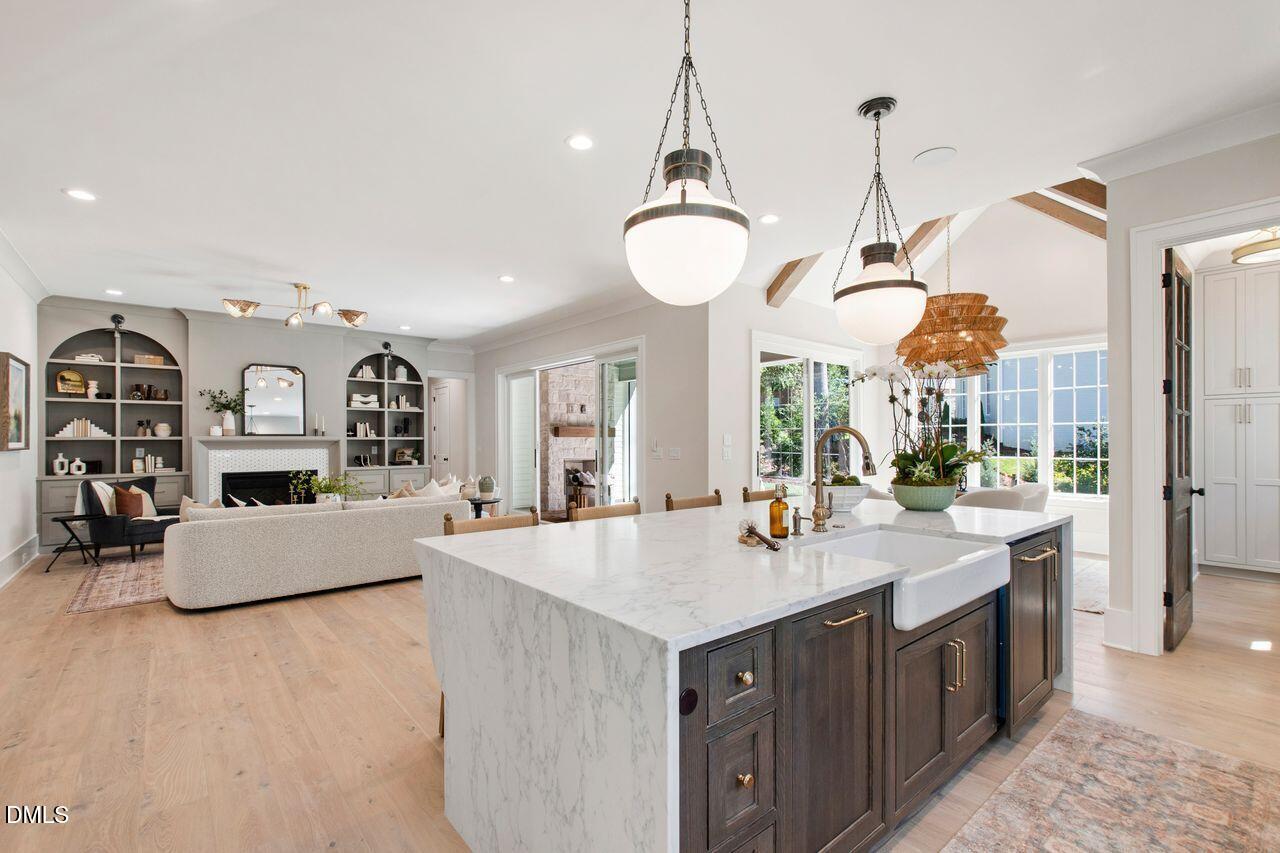 1406 Hunting Ridge Road