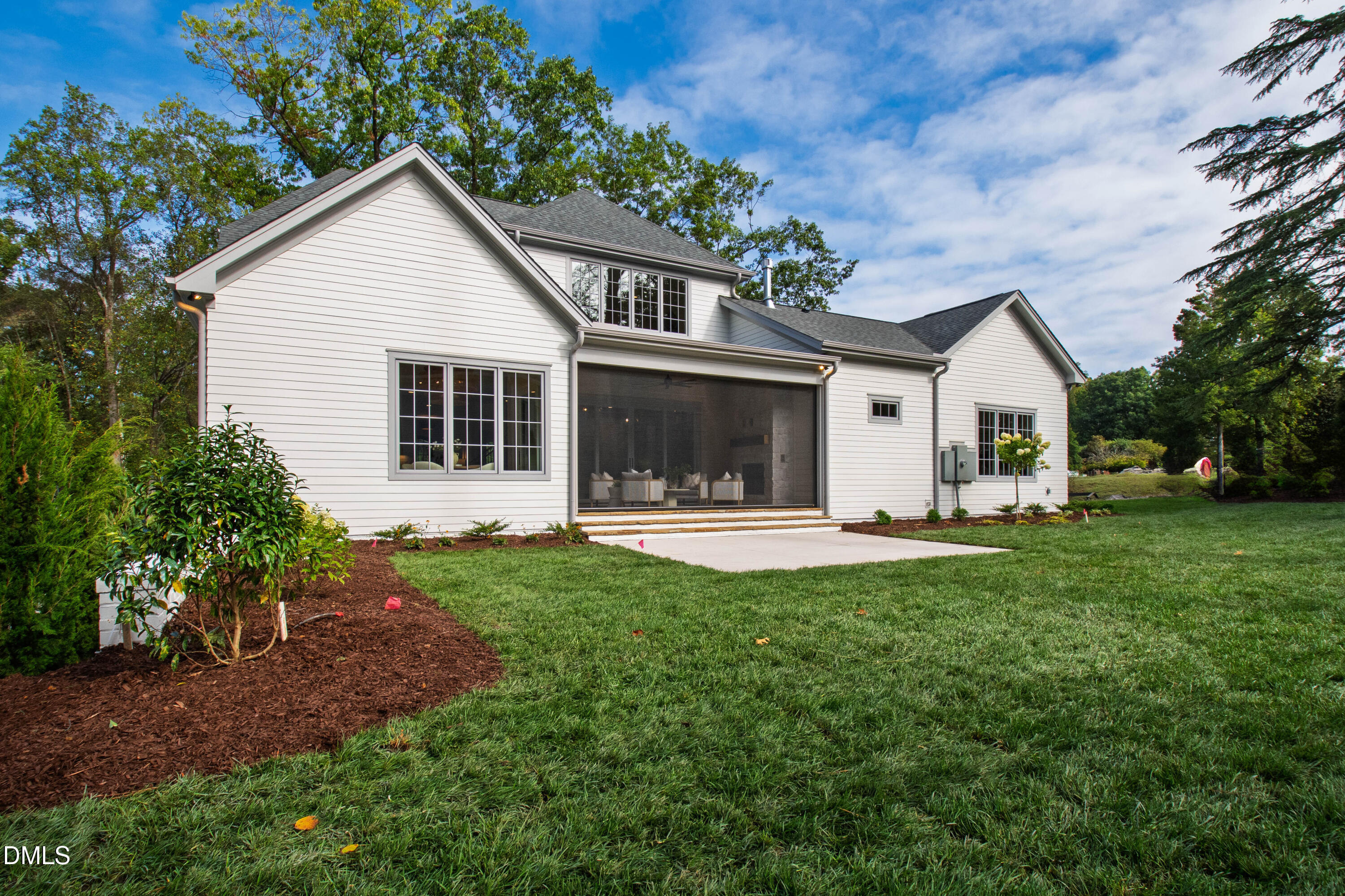 1406 Hunting Ridge Road