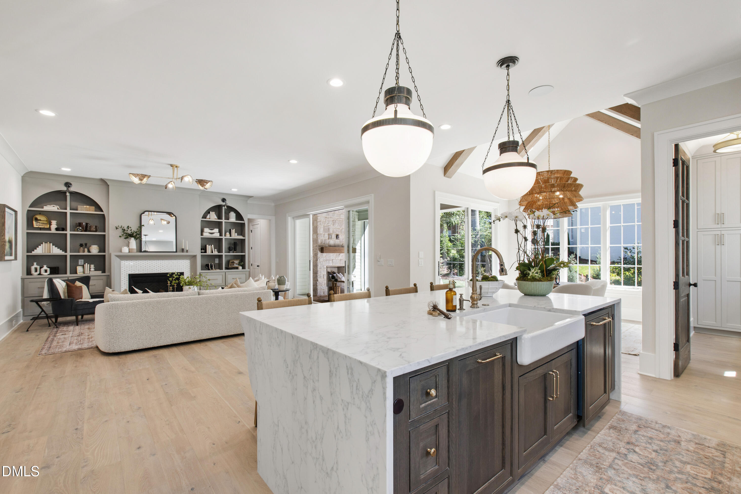 1406 Hunting Ridge Road
