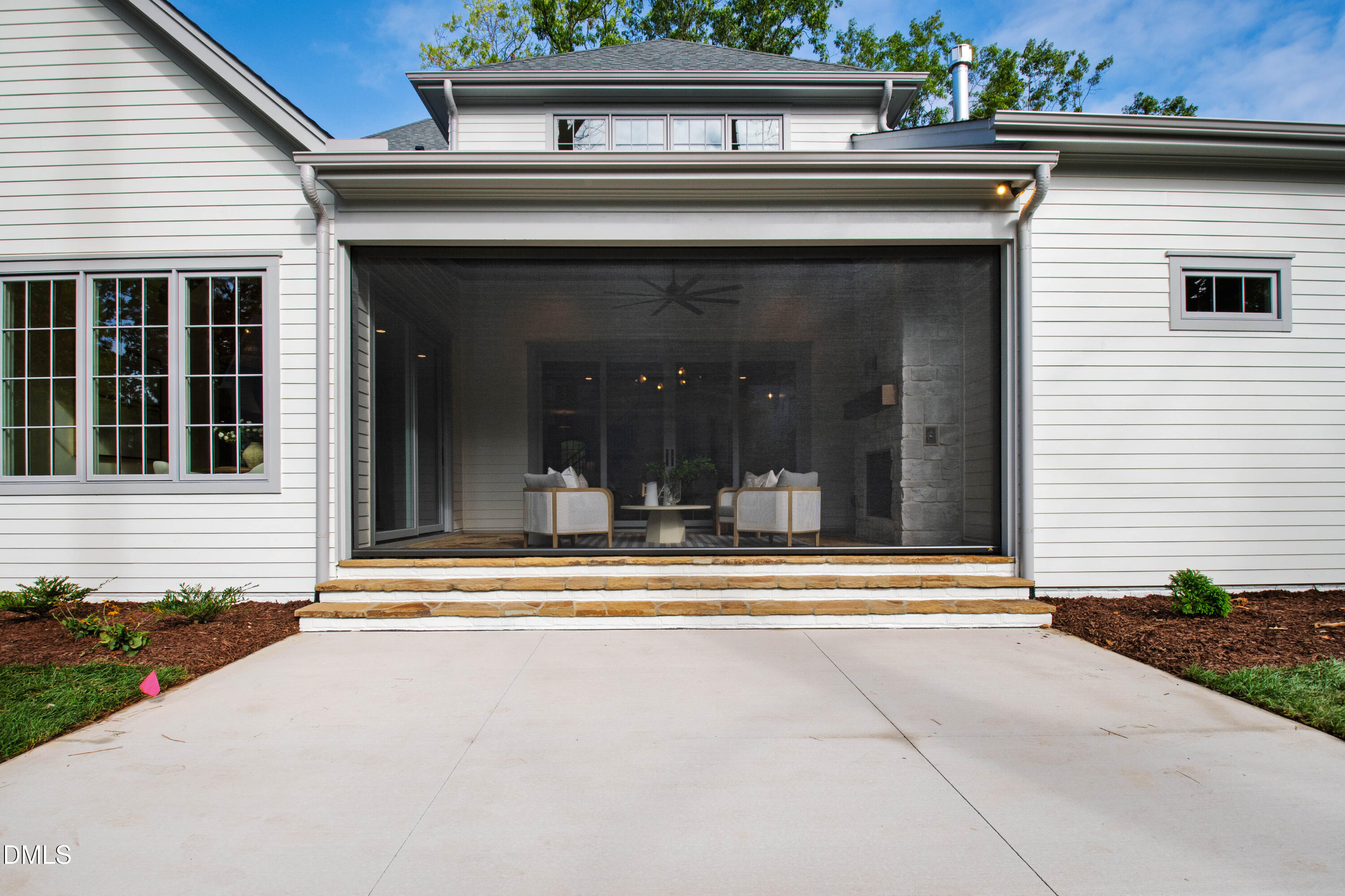 1406 Hunting Ridge Road