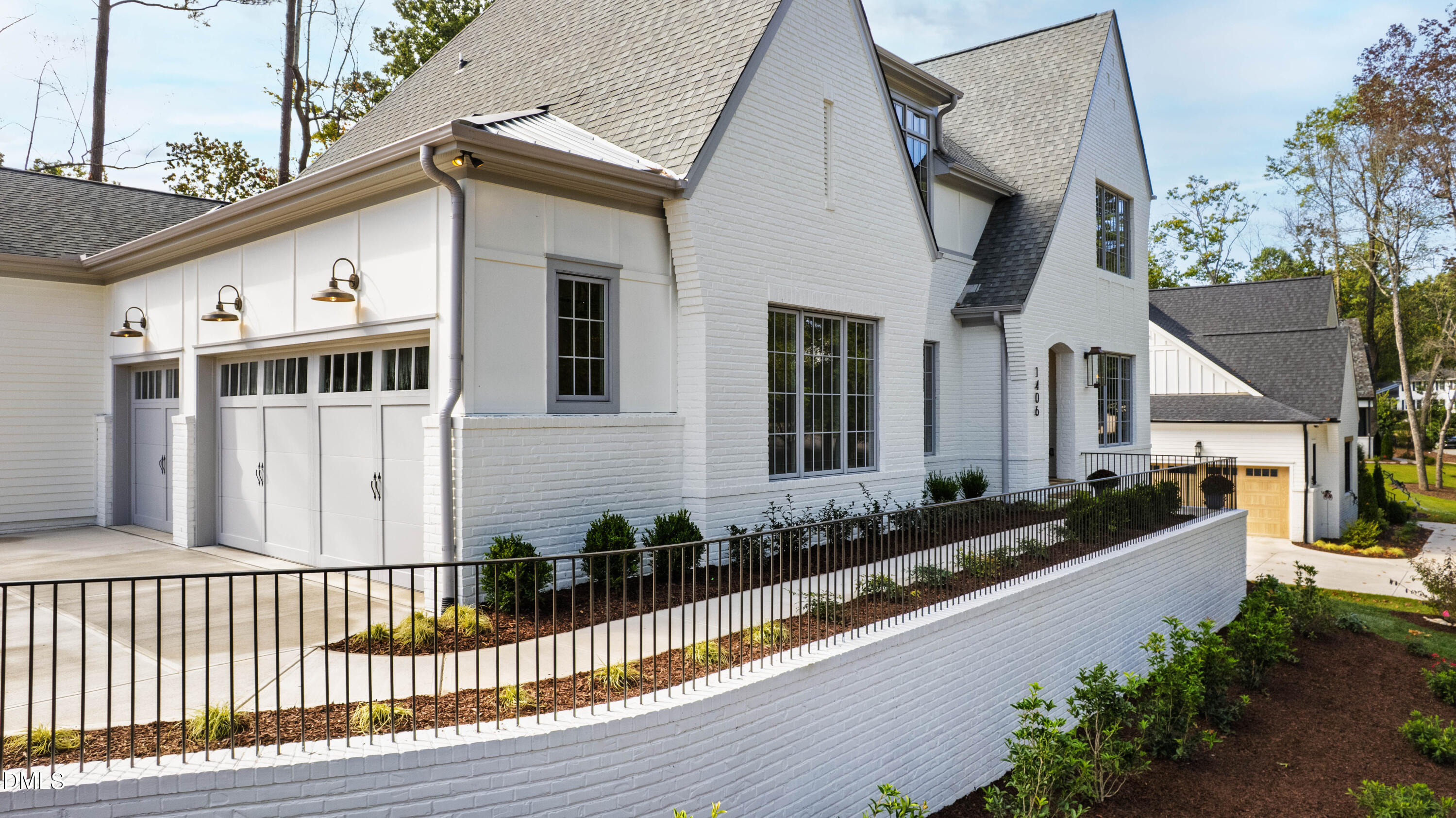 1406 Hunting Ridge Road