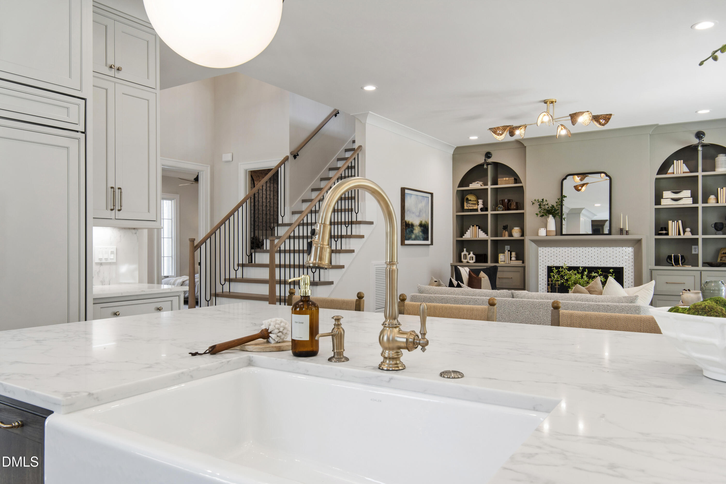 1406 Hunting Ridge Road