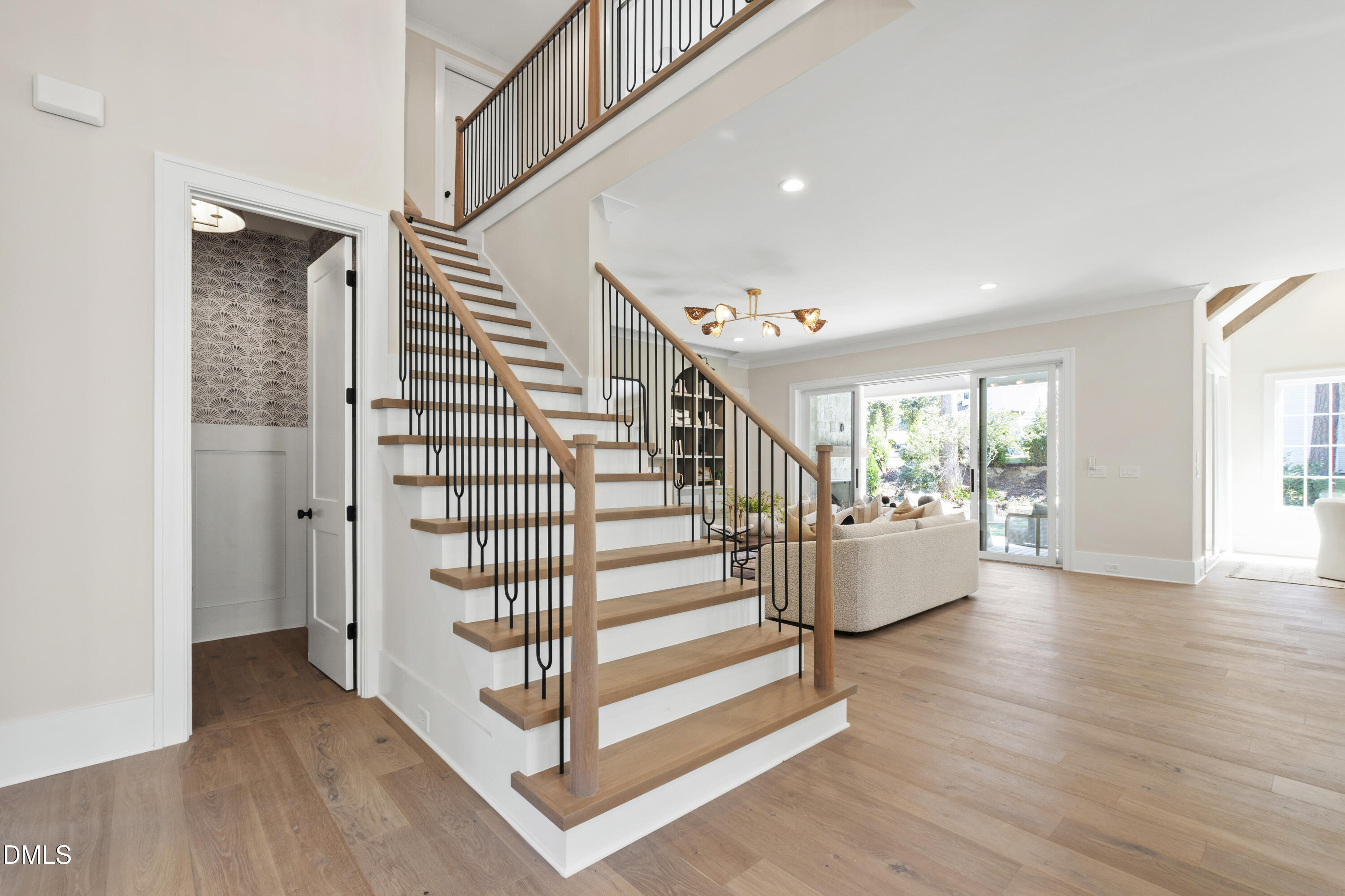 1406 Hunting Ridge Road
