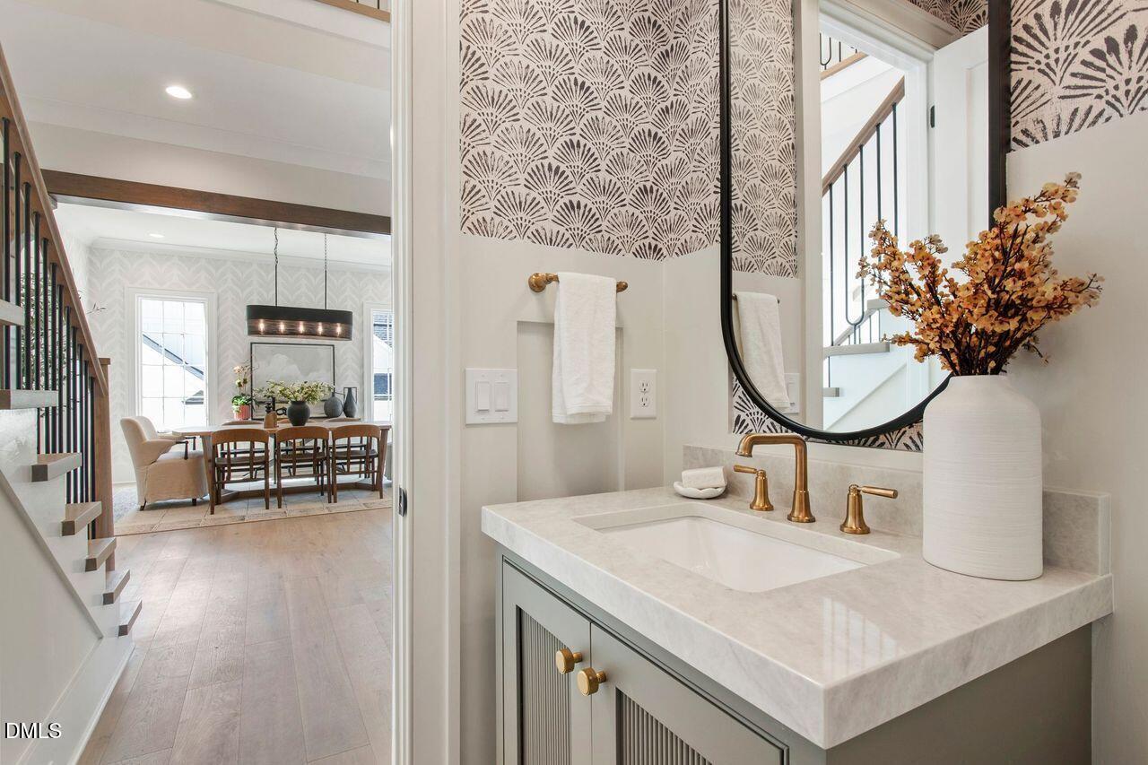 1406 Hunting Ridge Road