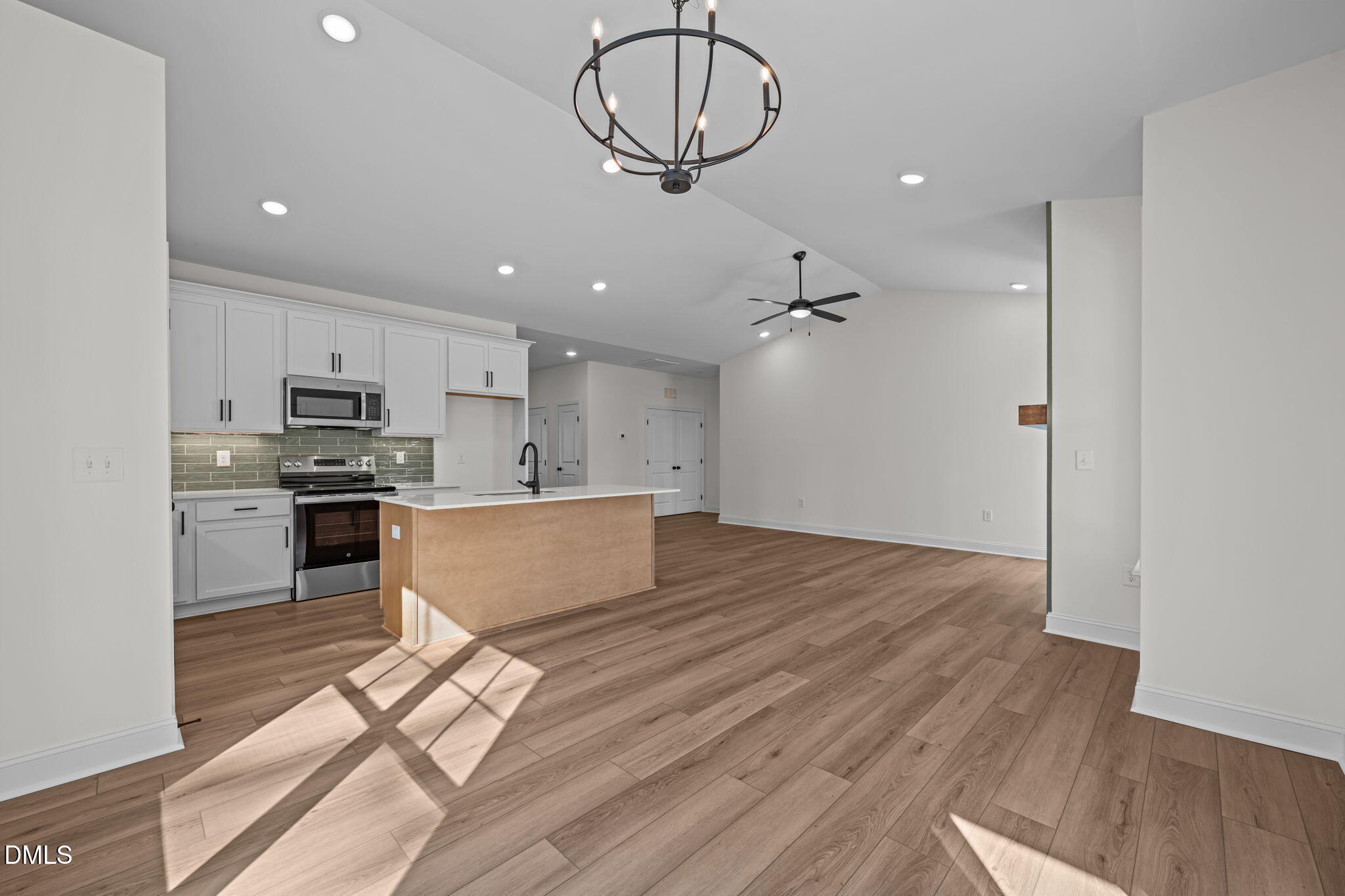 1216 Petite Terre Court