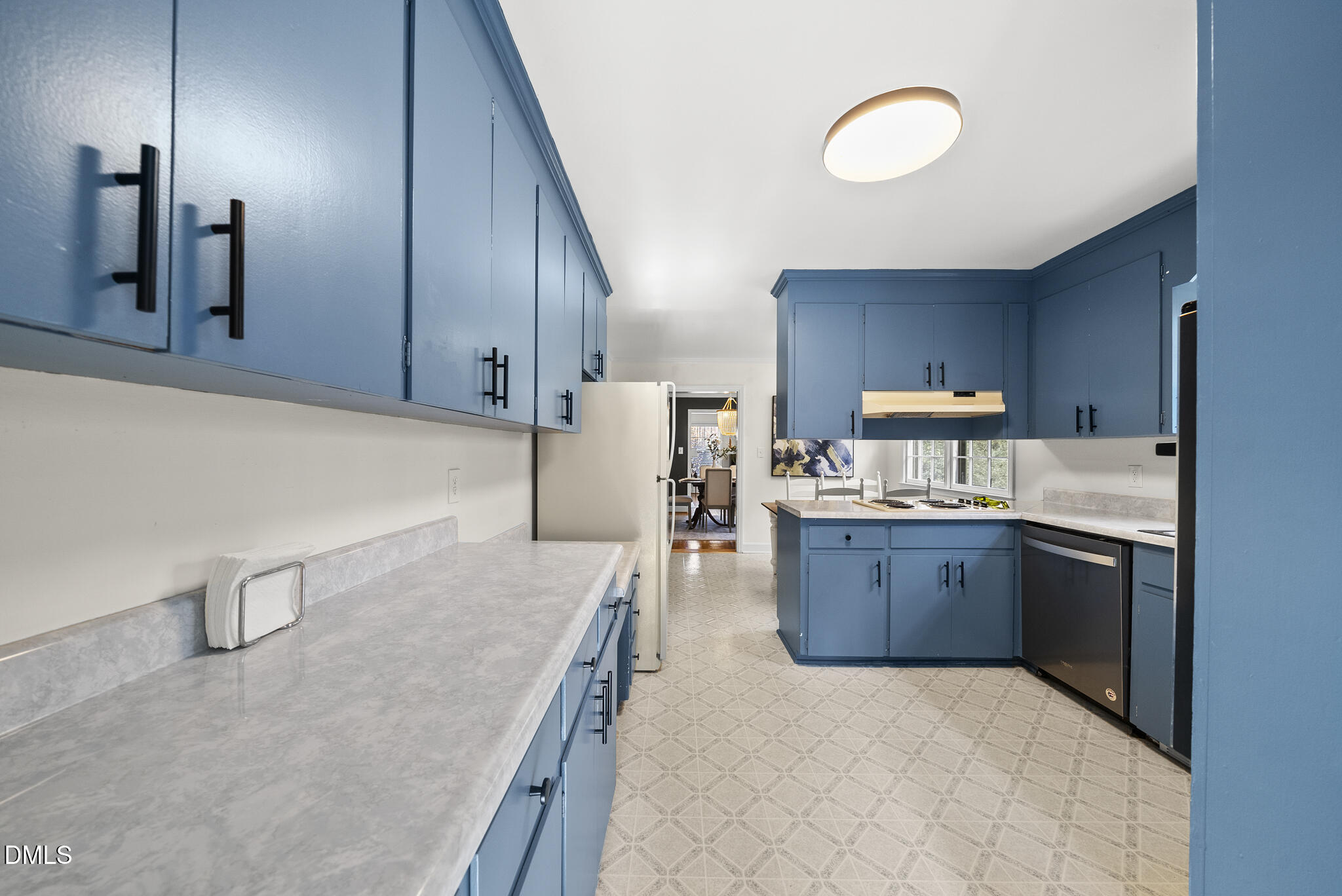 6800 Candlewood Drive