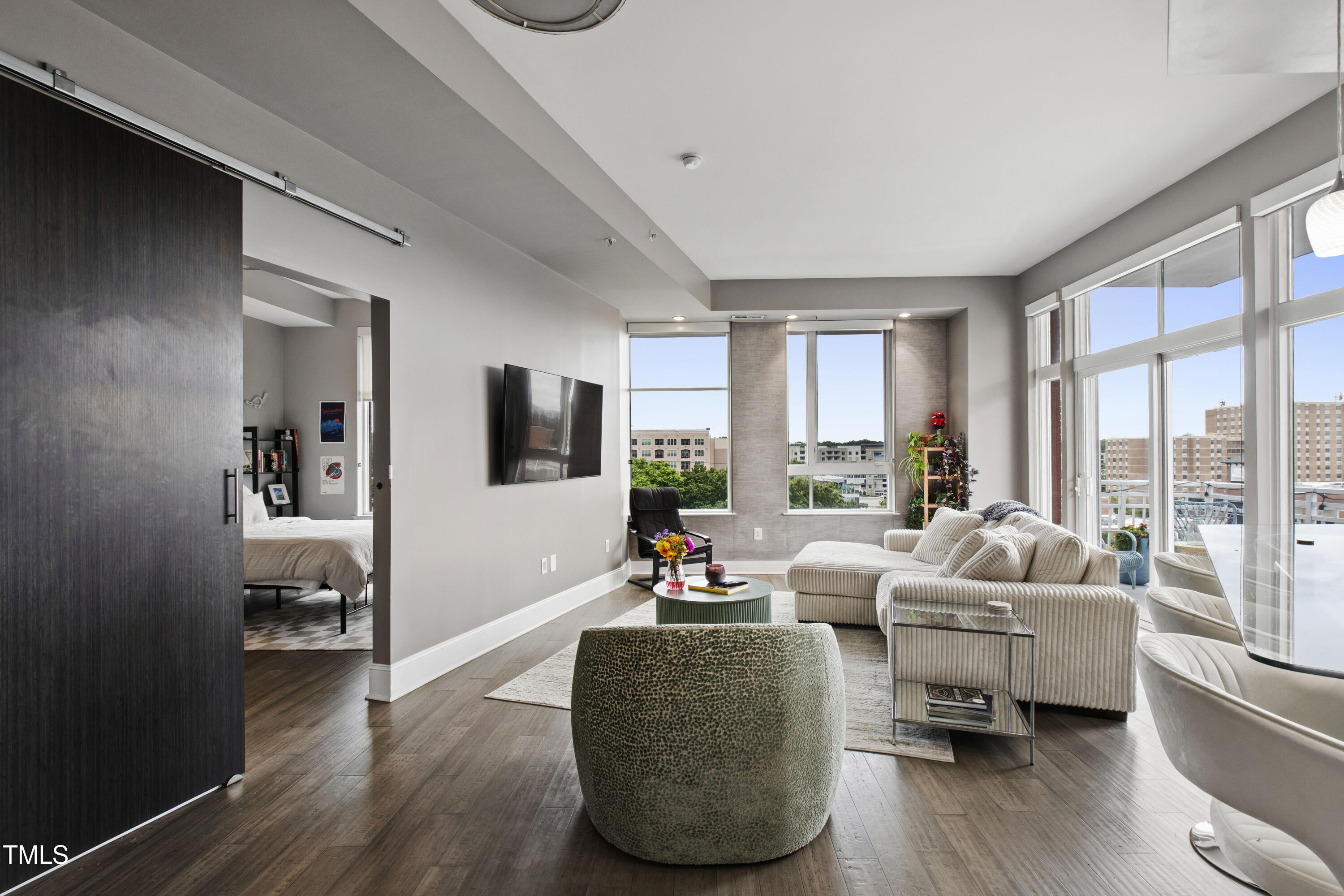 400 W North Street # 610