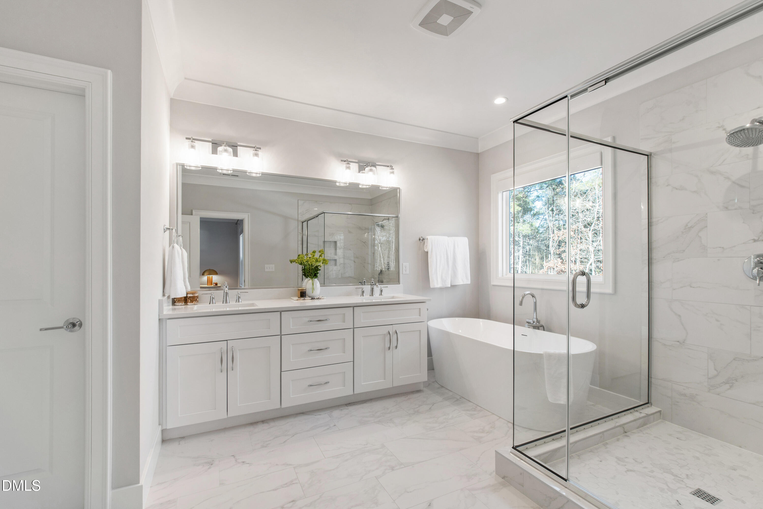 817 Crimson Ridge Trail