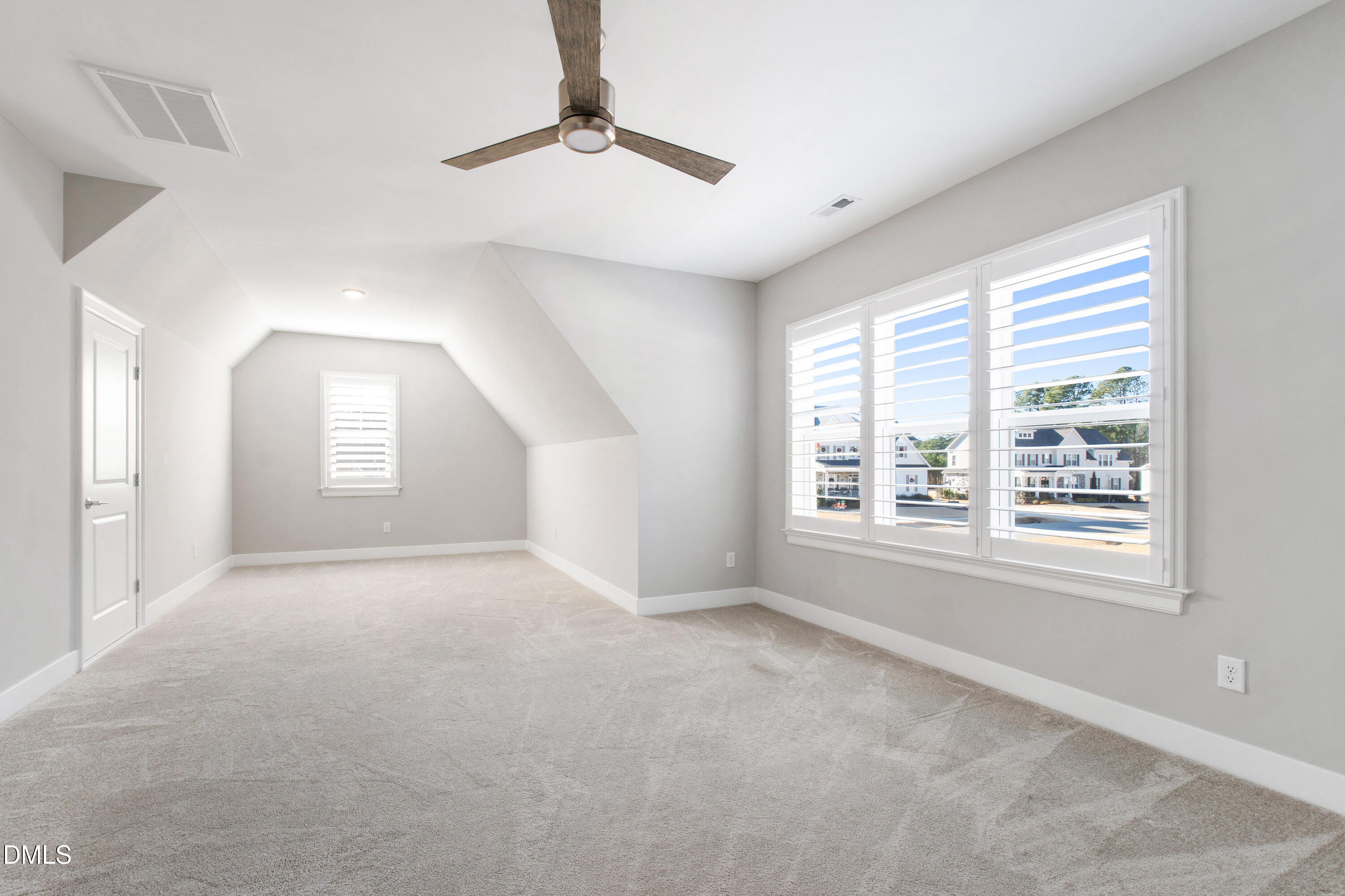 817 Crimson Ridge Trail