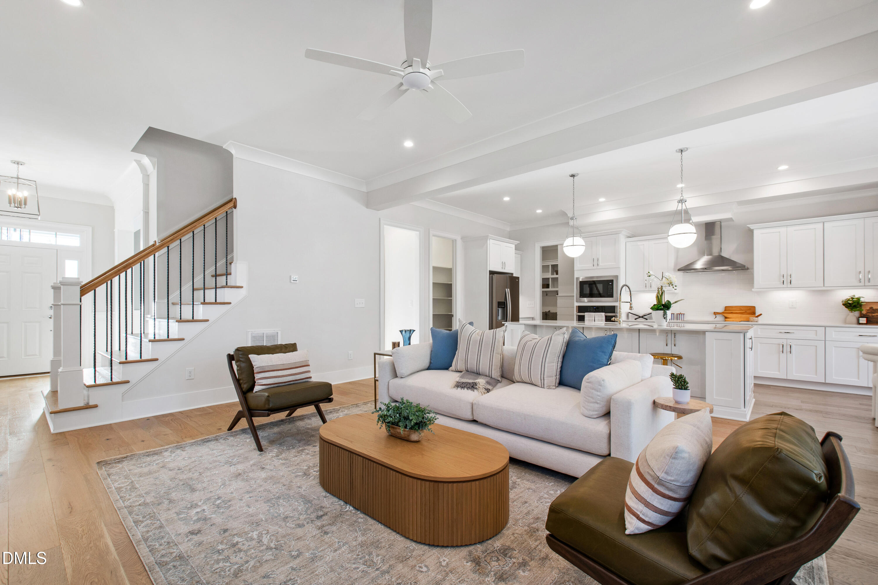817 Crimson Ridge Trail