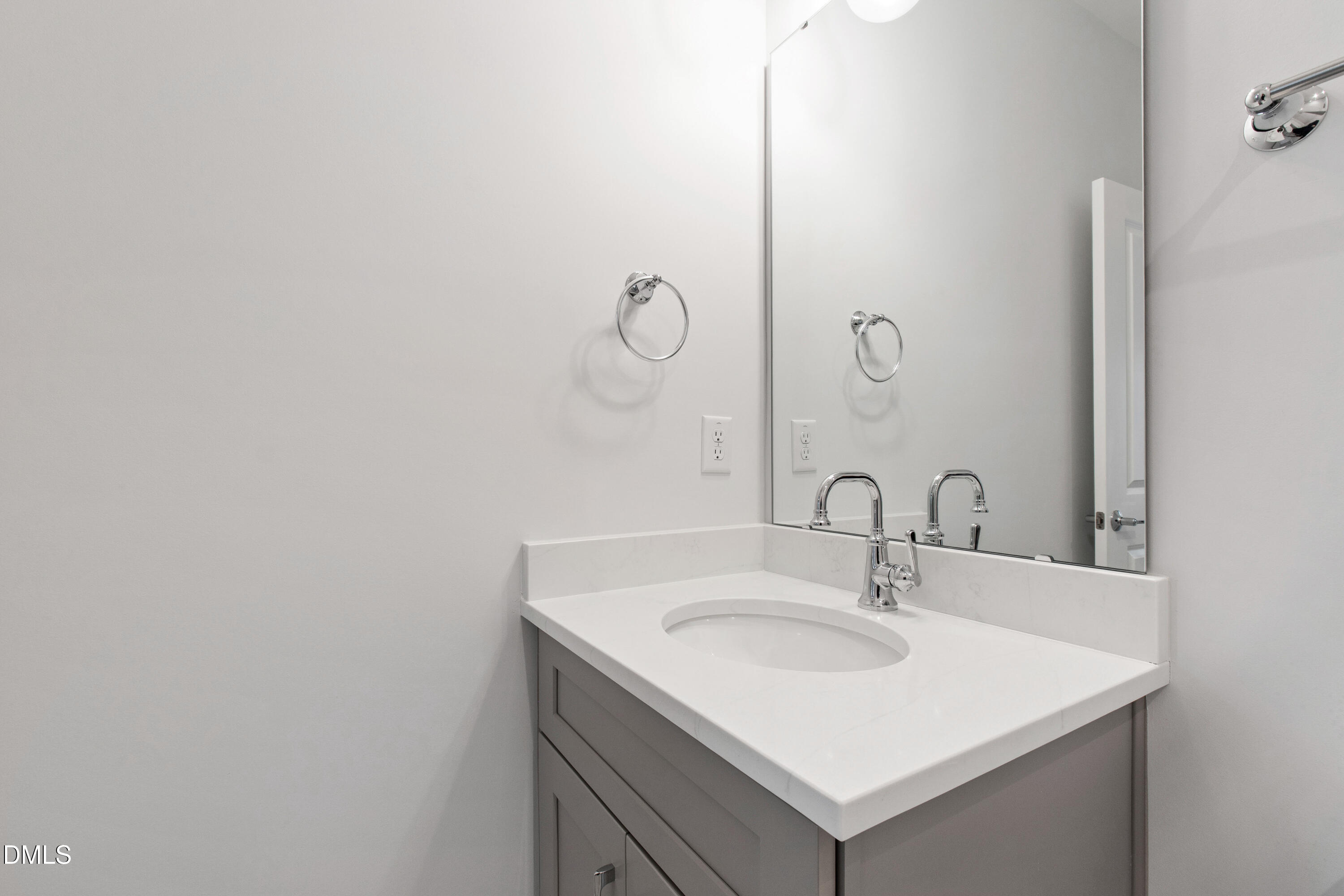 817 Crimson Ridge Trail