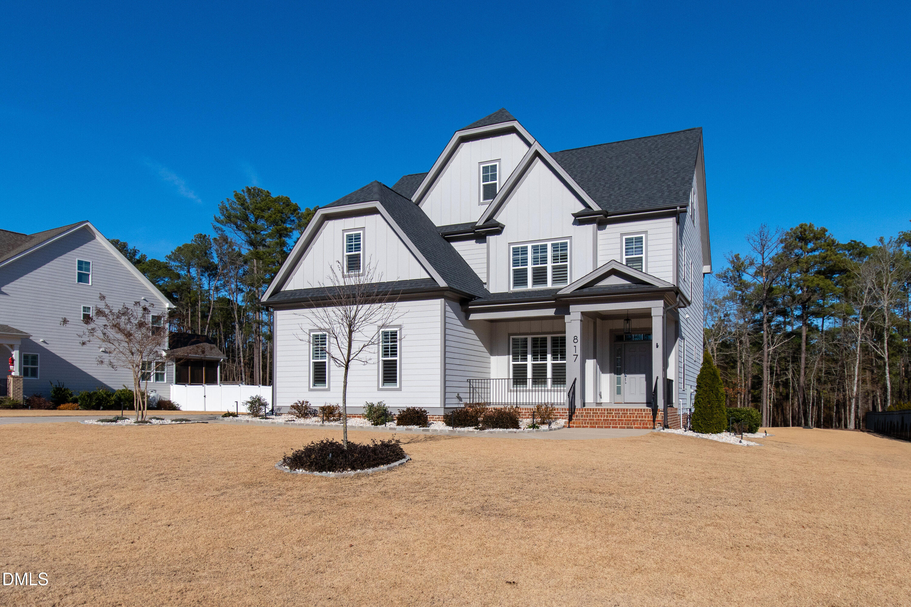 817 Crimson Ridge Trail