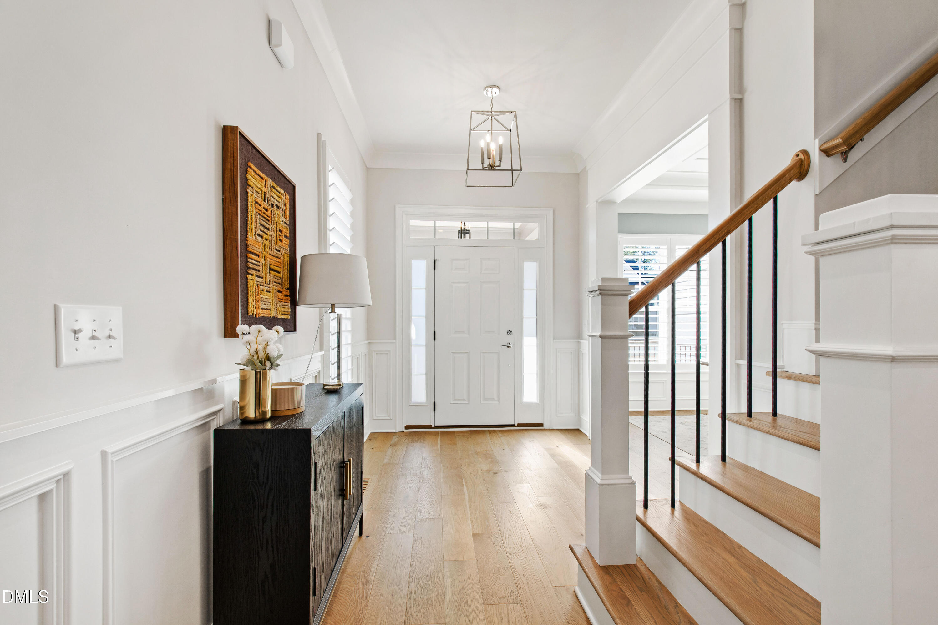 817 Crimson Ridge Trail