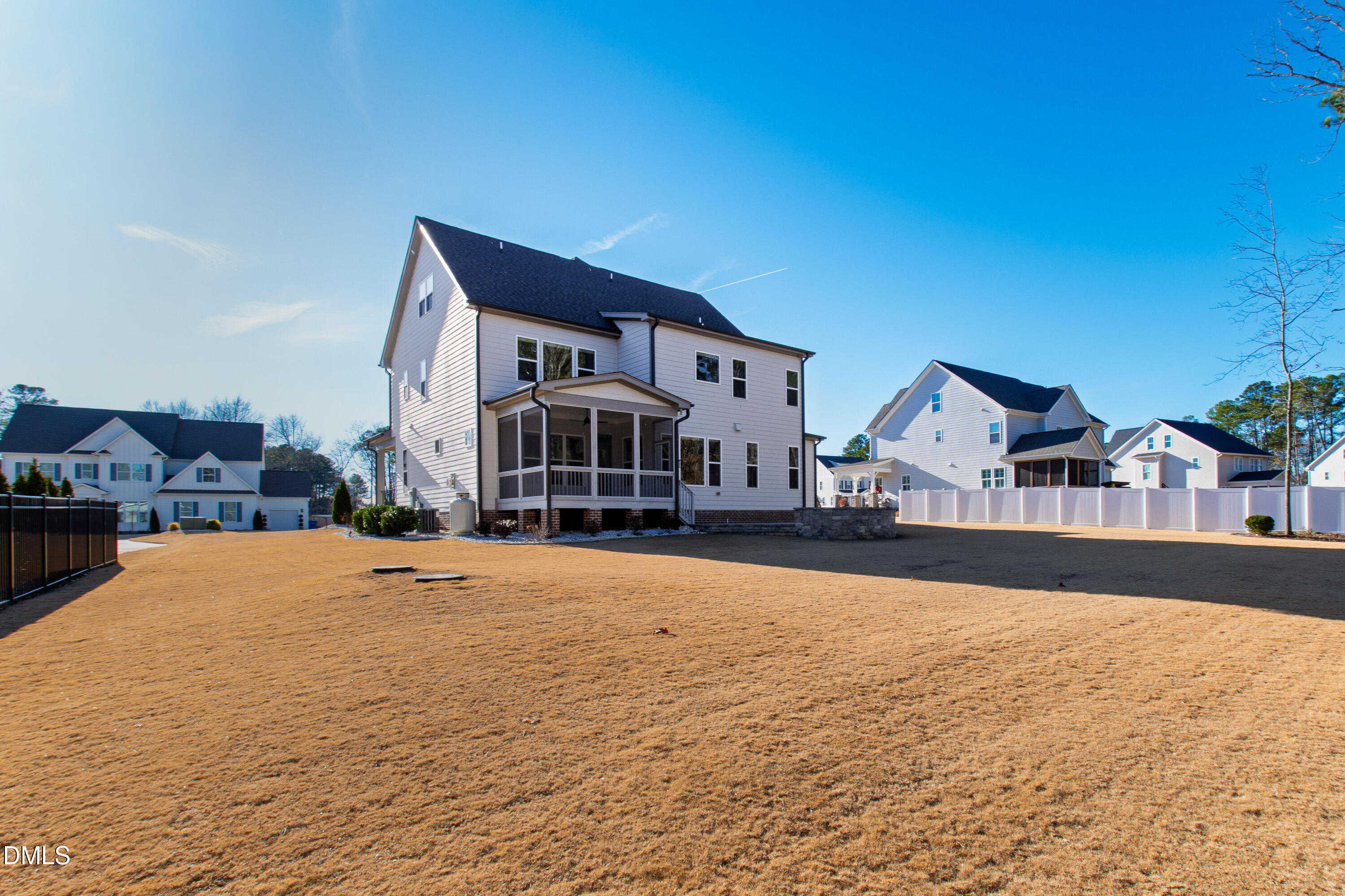 817 Crimson Ridge Trail