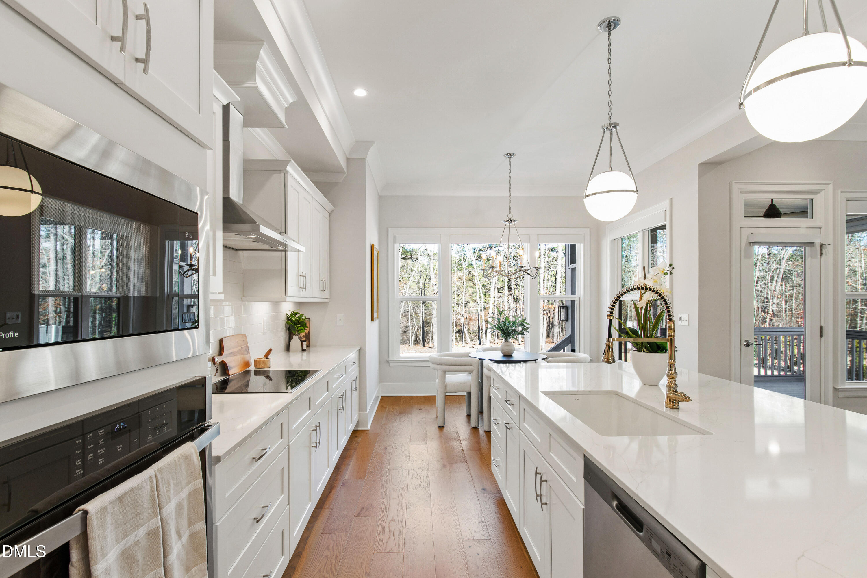 817 Crimson Ridge Trail