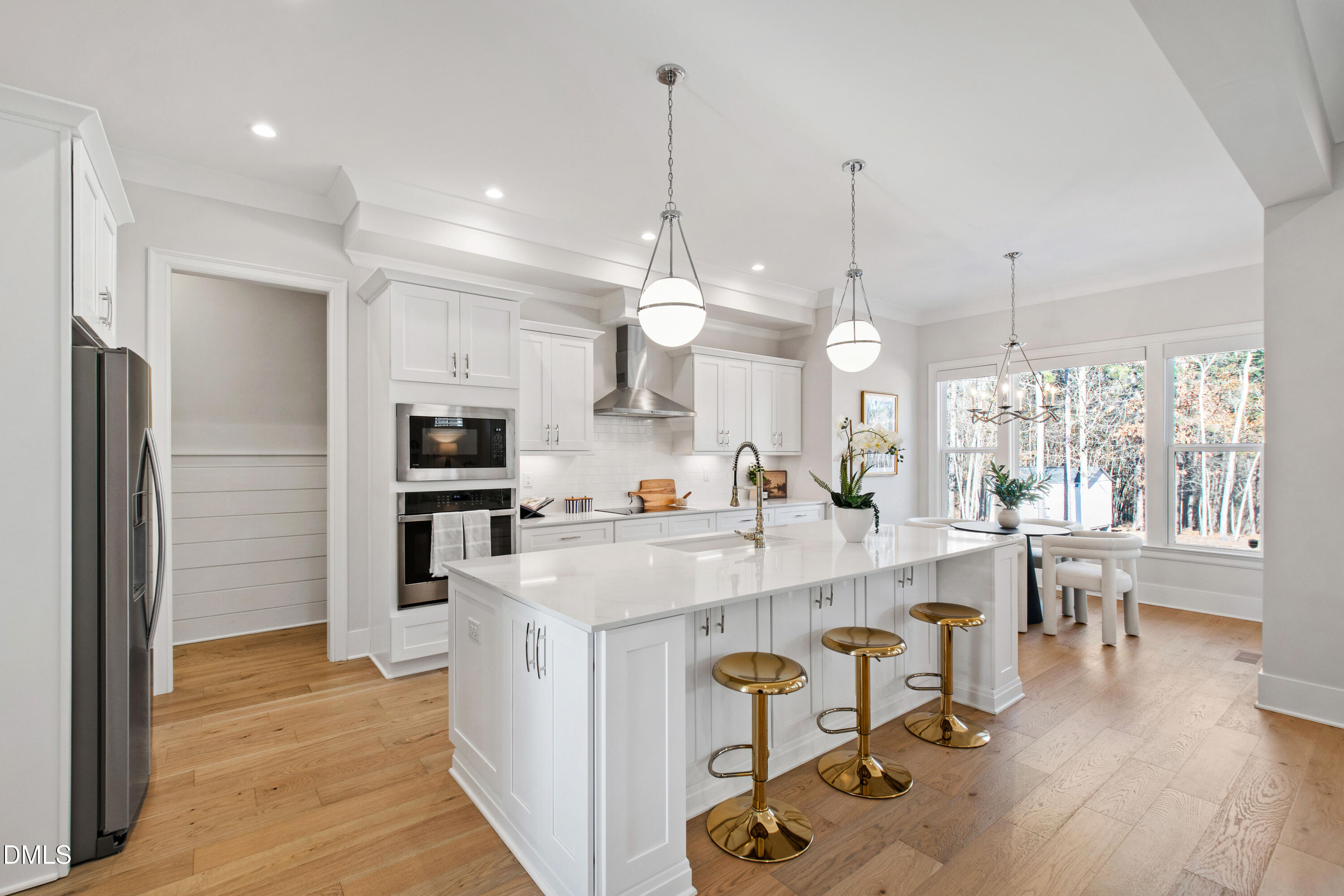 817 Crimson Ridge Trail