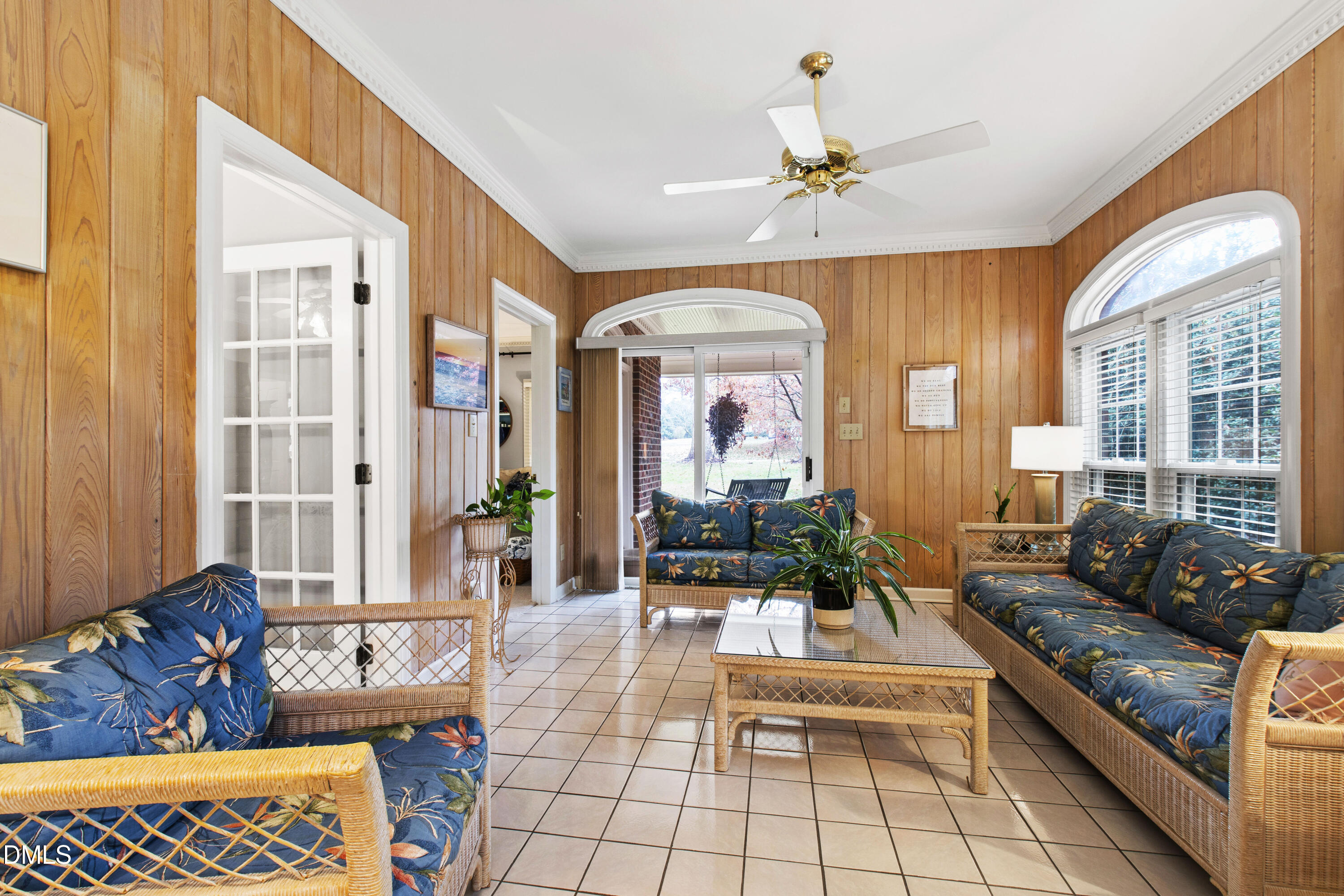 1220 Enchanted Oaks Drive