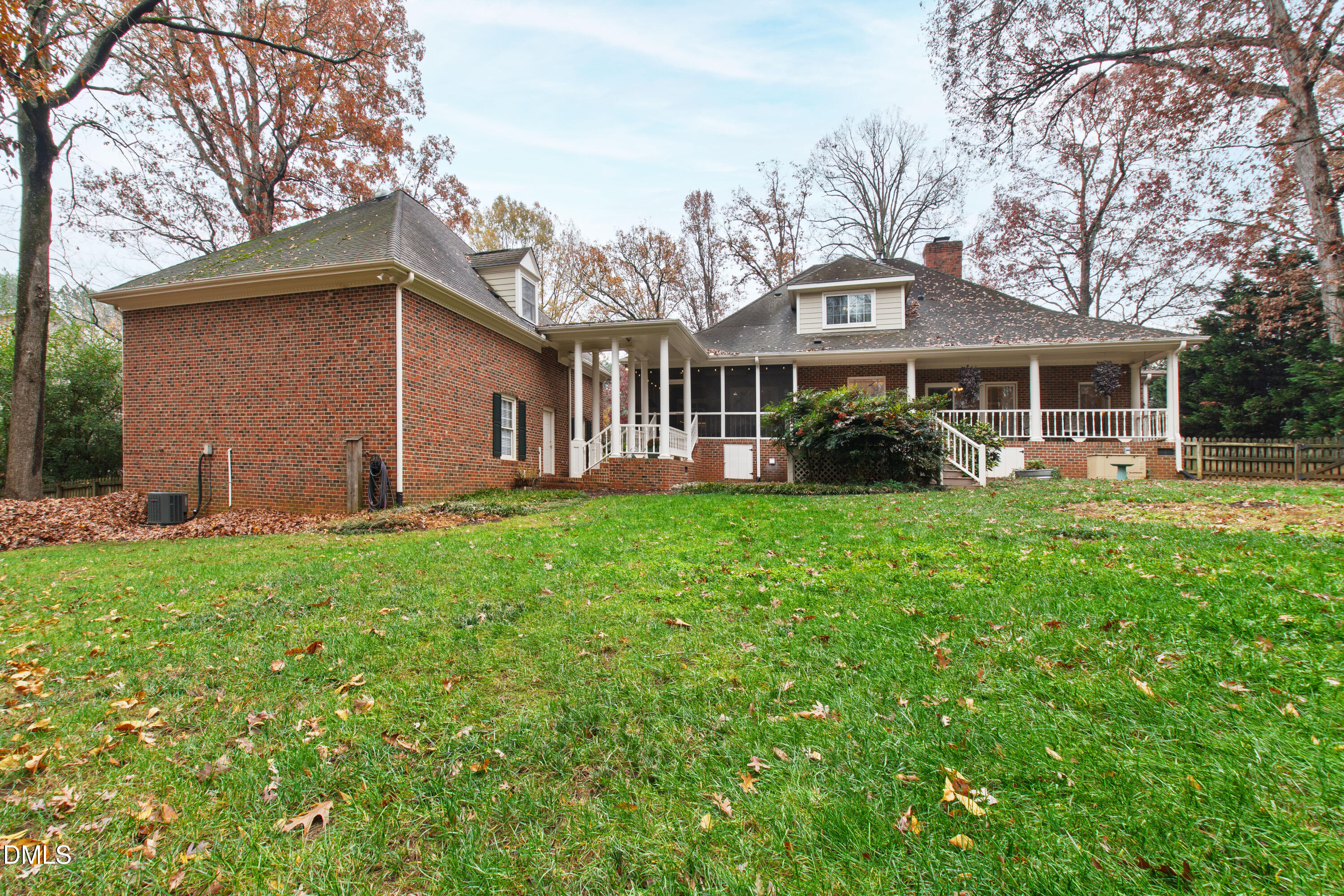 1220 Enchanted Oaks Drive