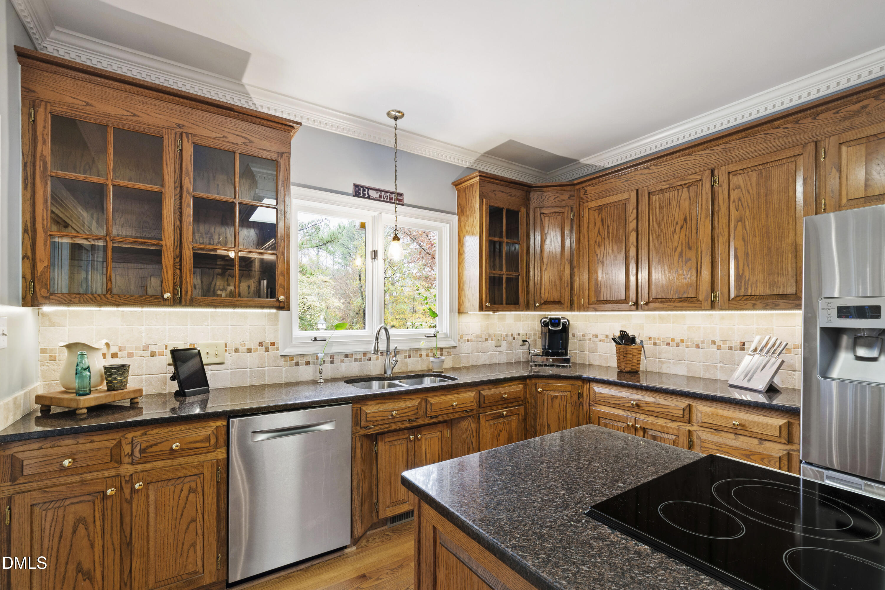 1220 Enchanted Oaks Drive