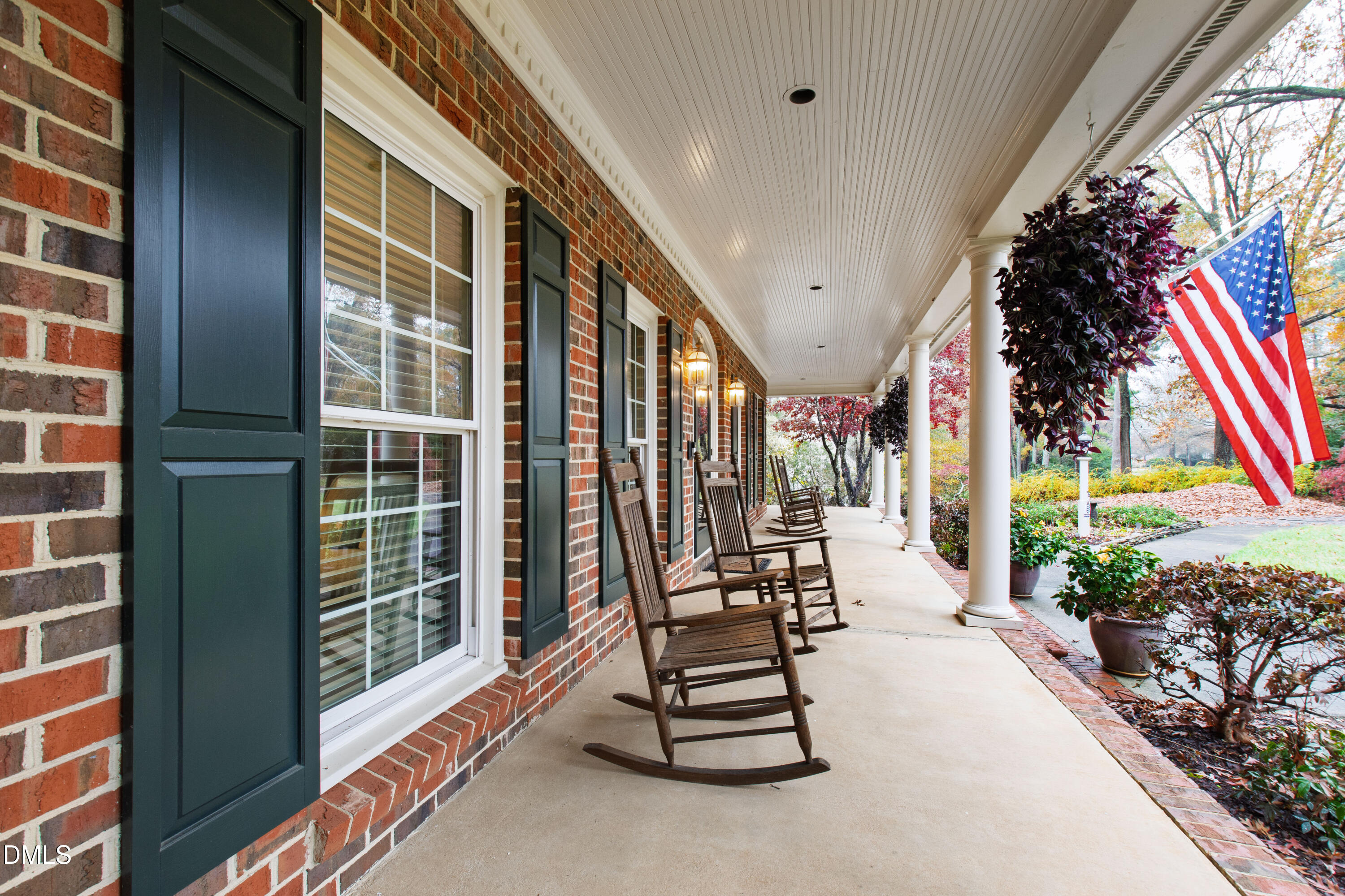 1220 Enchanted Oaks Drive