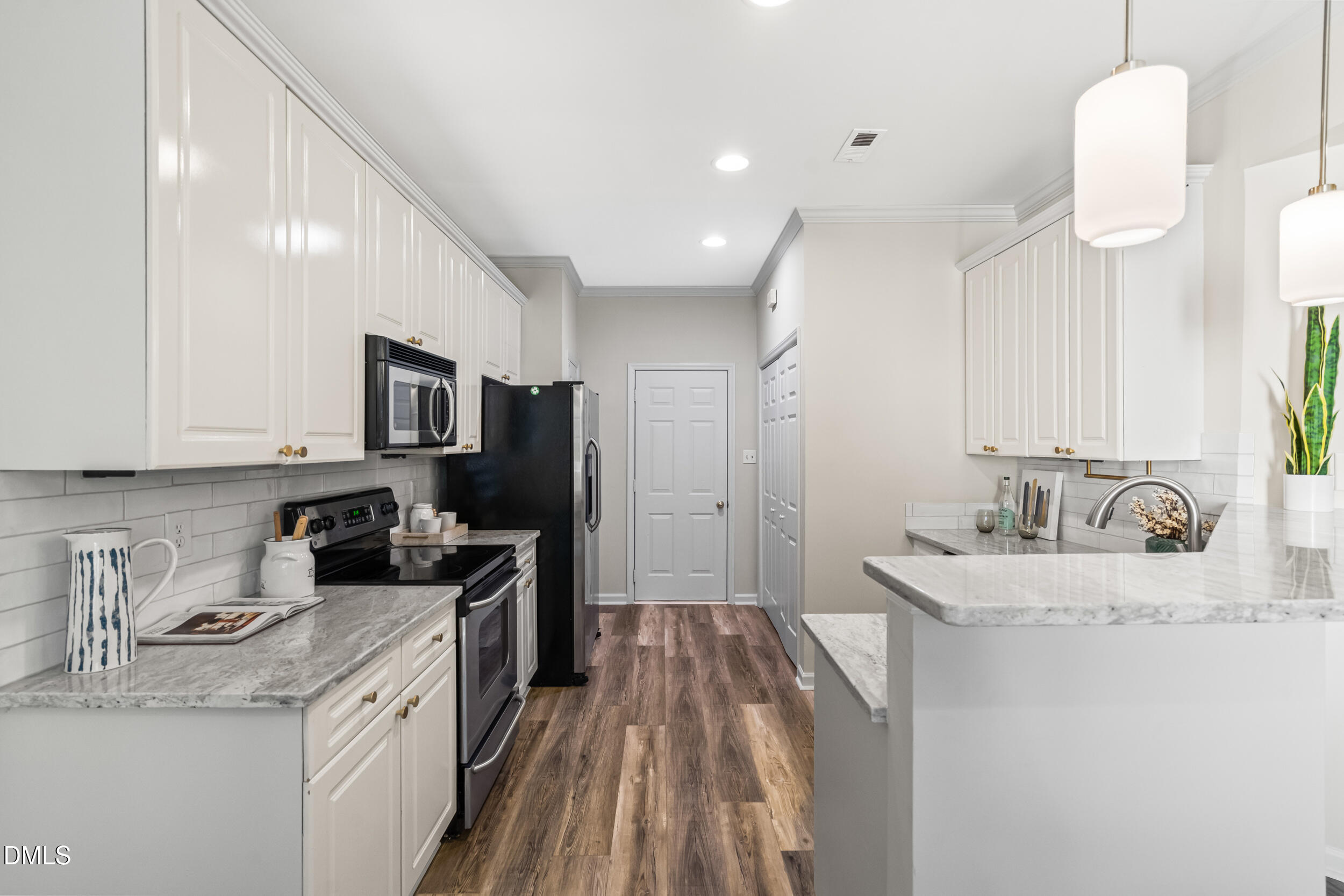 11035 Southwalk Lane