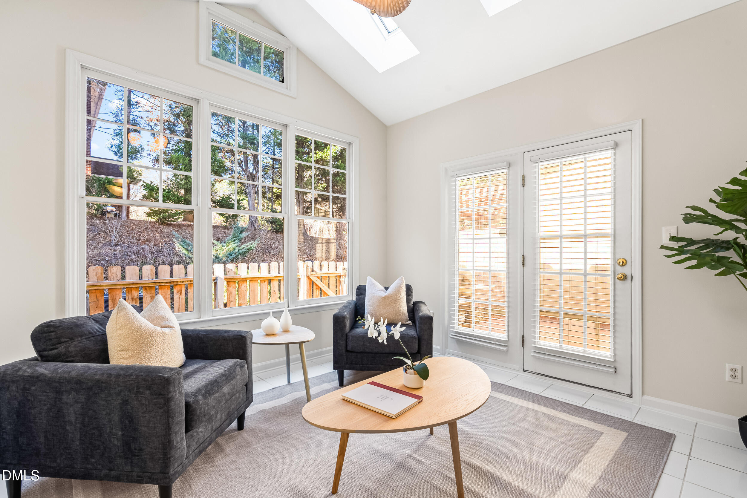 11035 Southwalk Lane