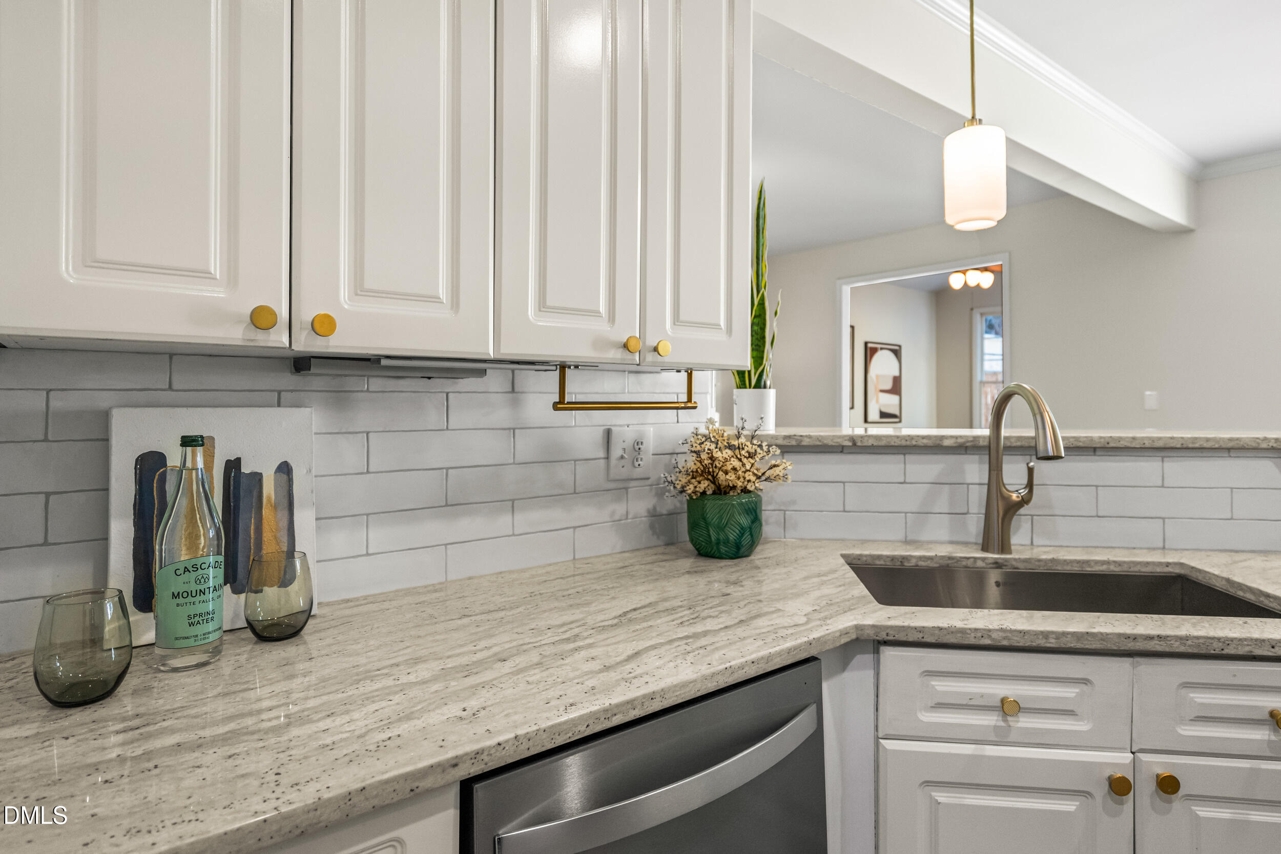 11035 Southwalk Lane