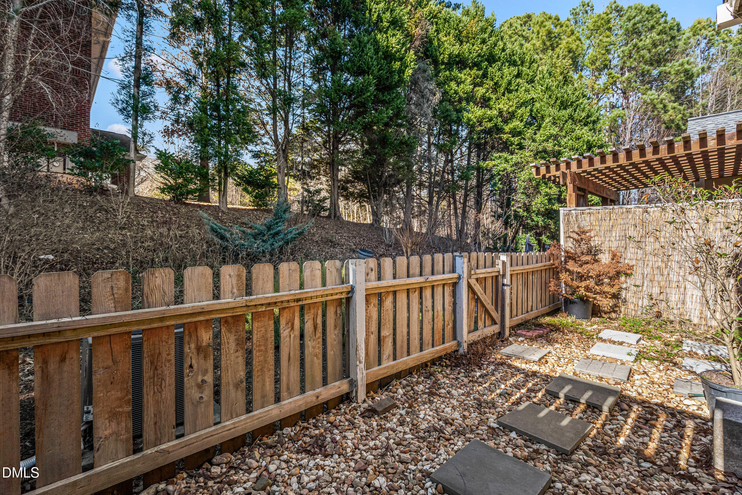 11035 Southwalk Lane