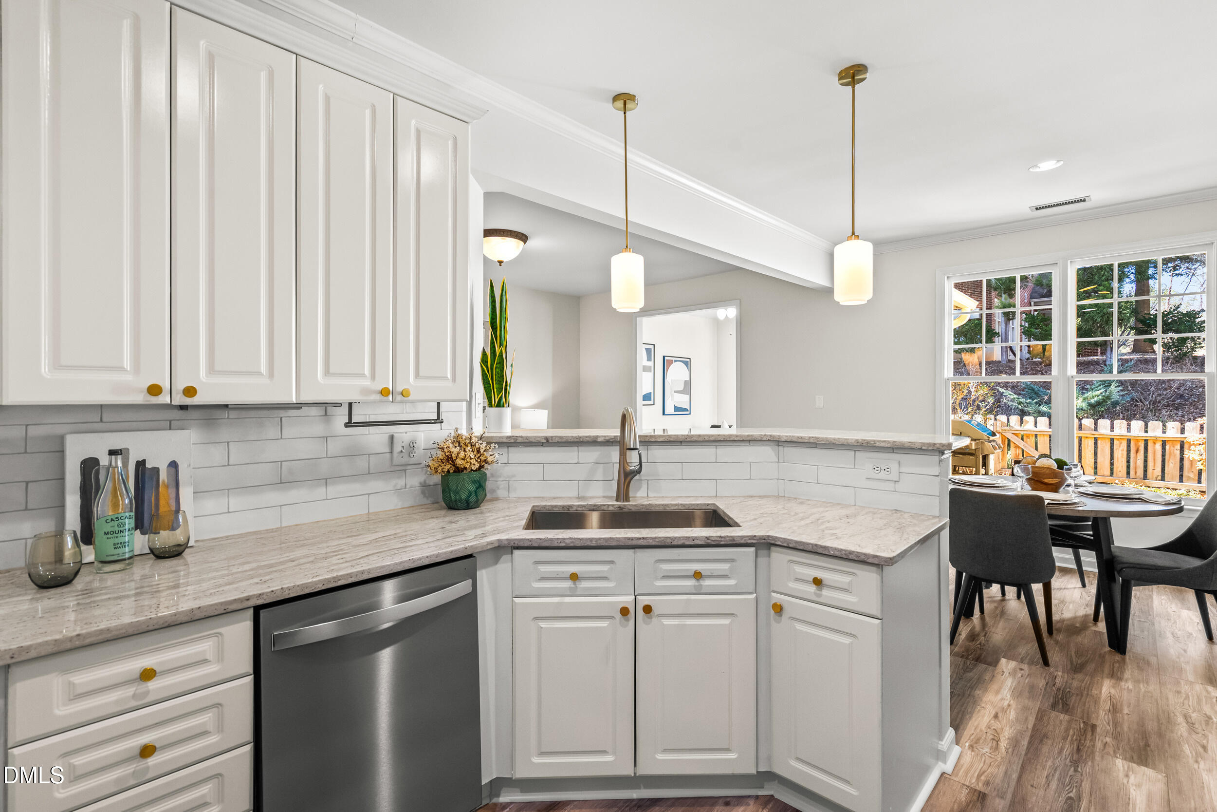 11035 Southwalk Lane