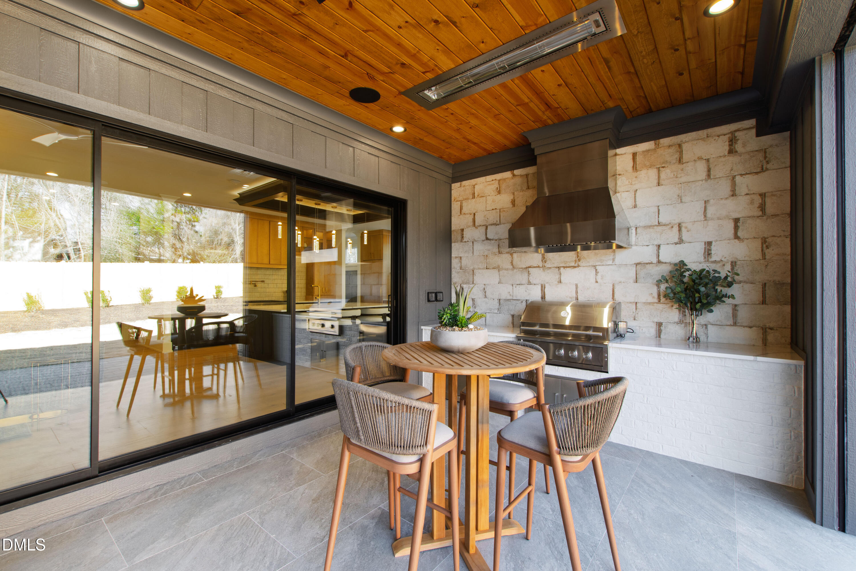 405 Latimer Road