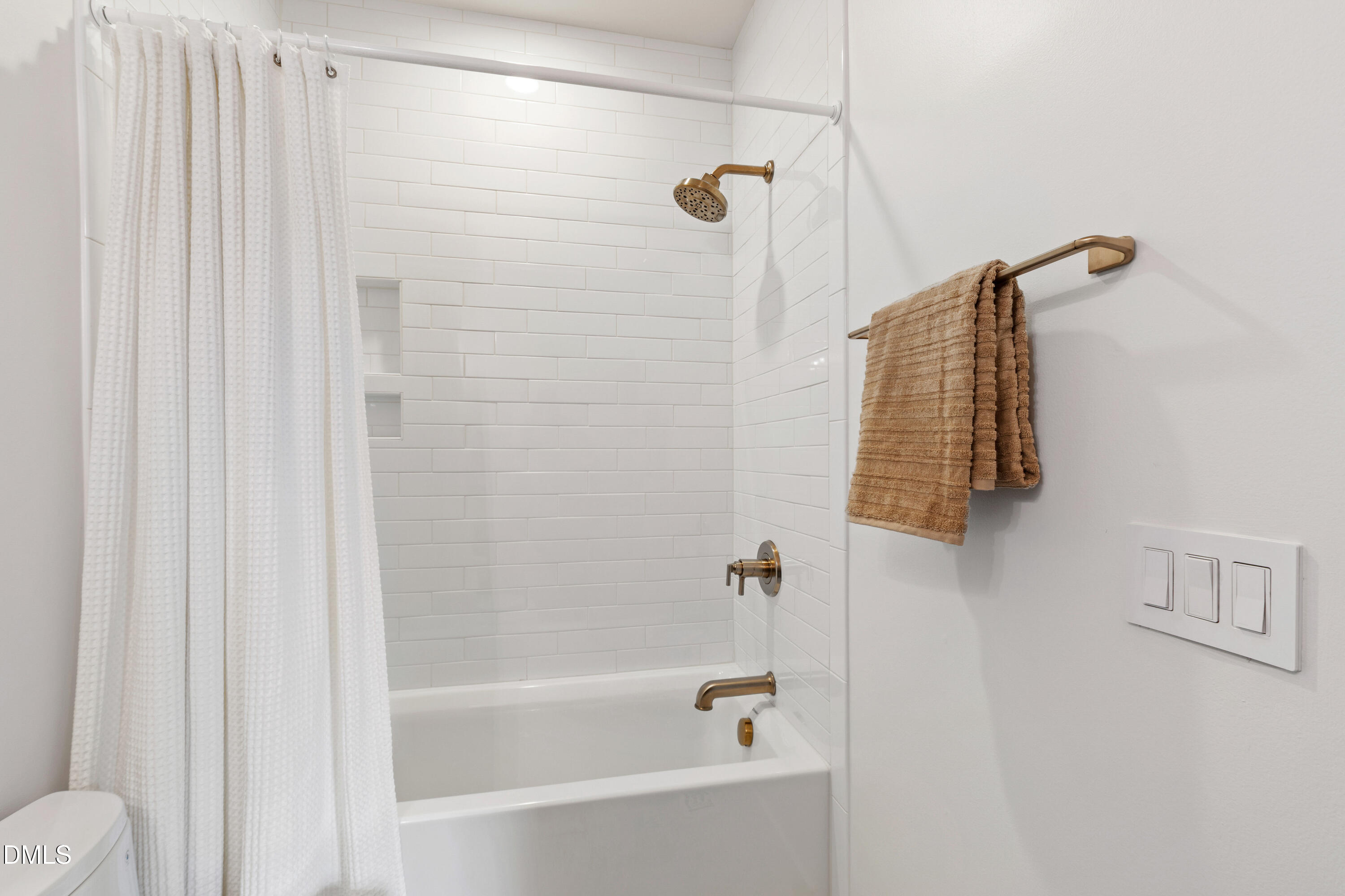 520 John Haywood Way # 104