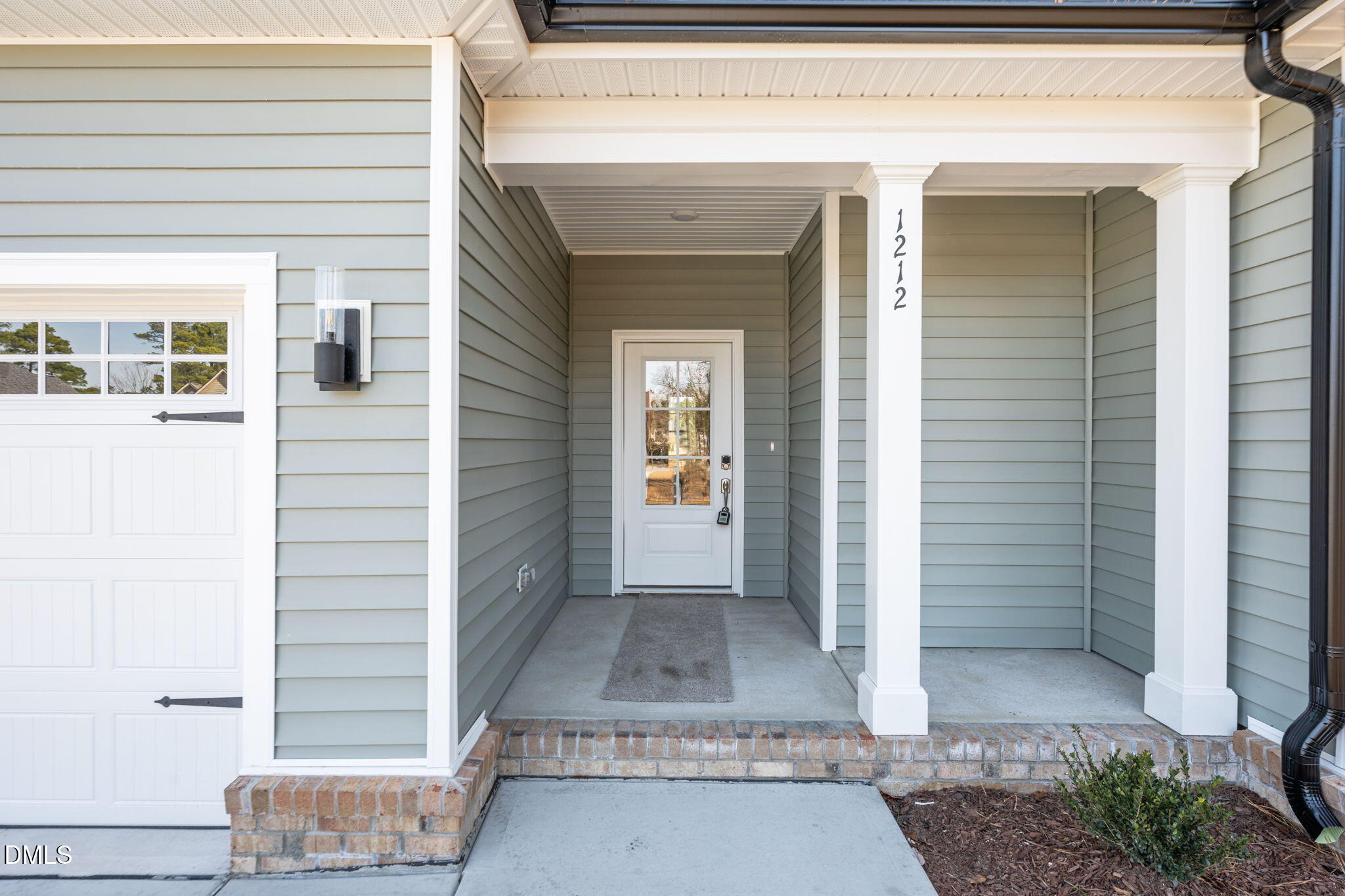 1212 Petite Terre Court
