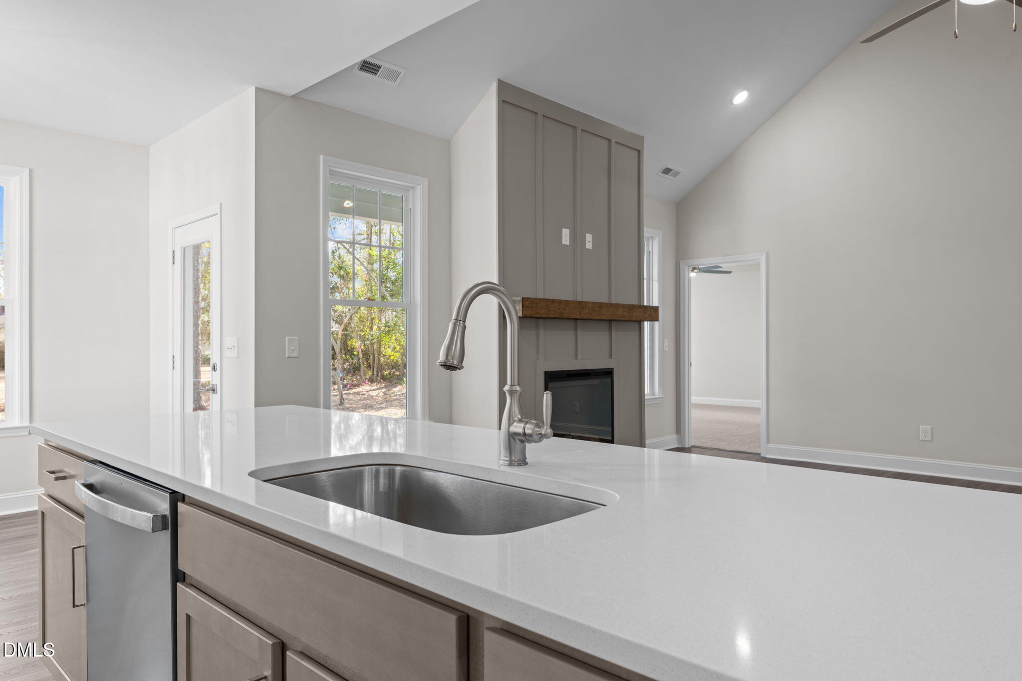 1212 Petite Terre Court