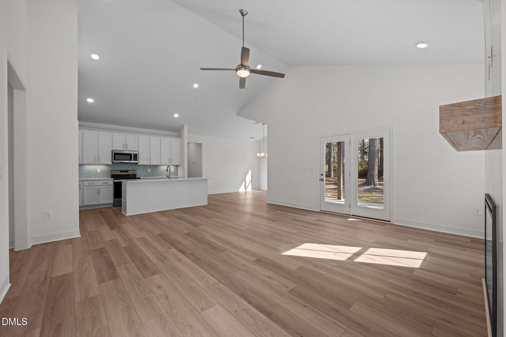 1214 Petite Terre Court