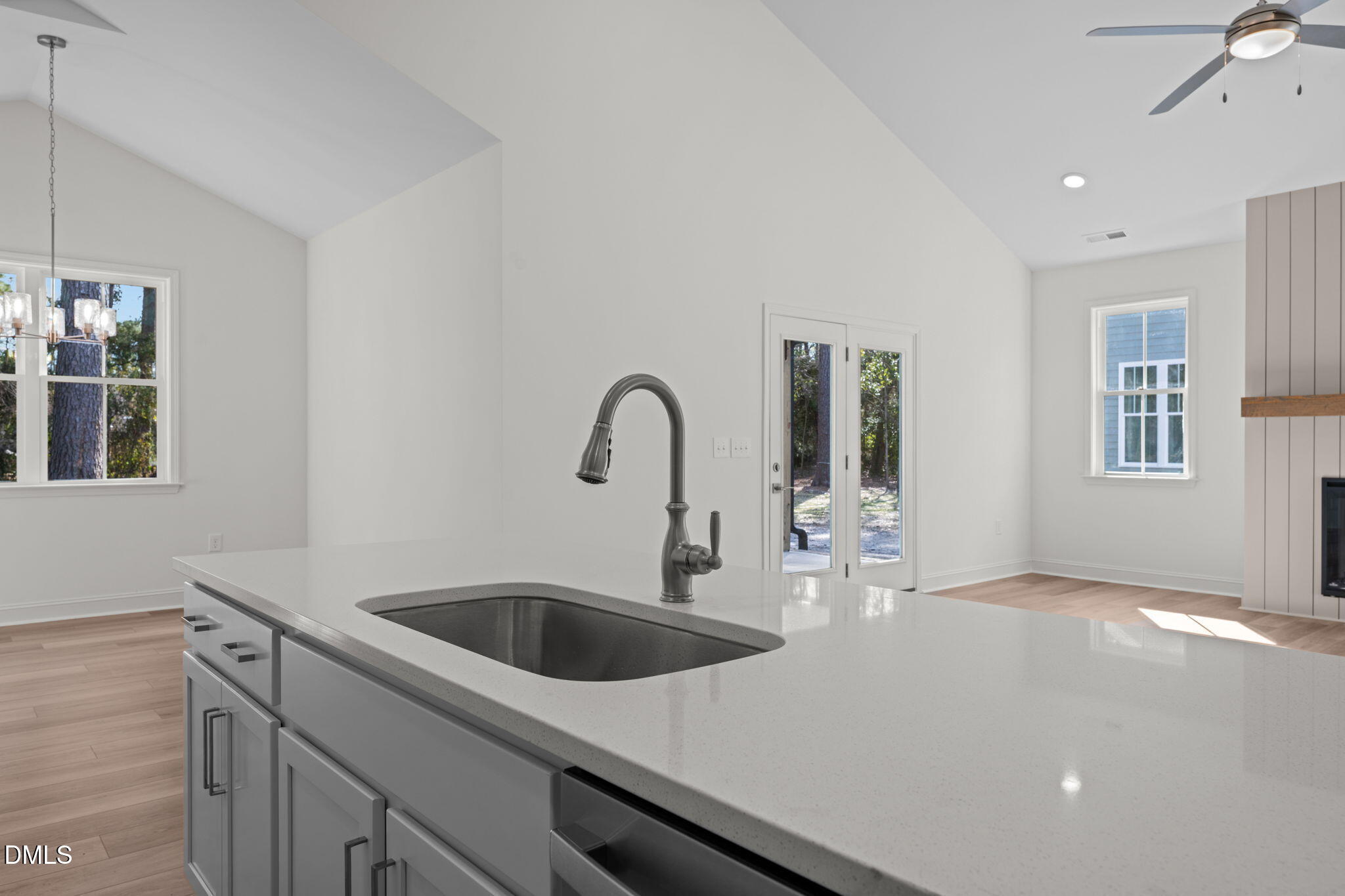 1214 Petite Terre Court