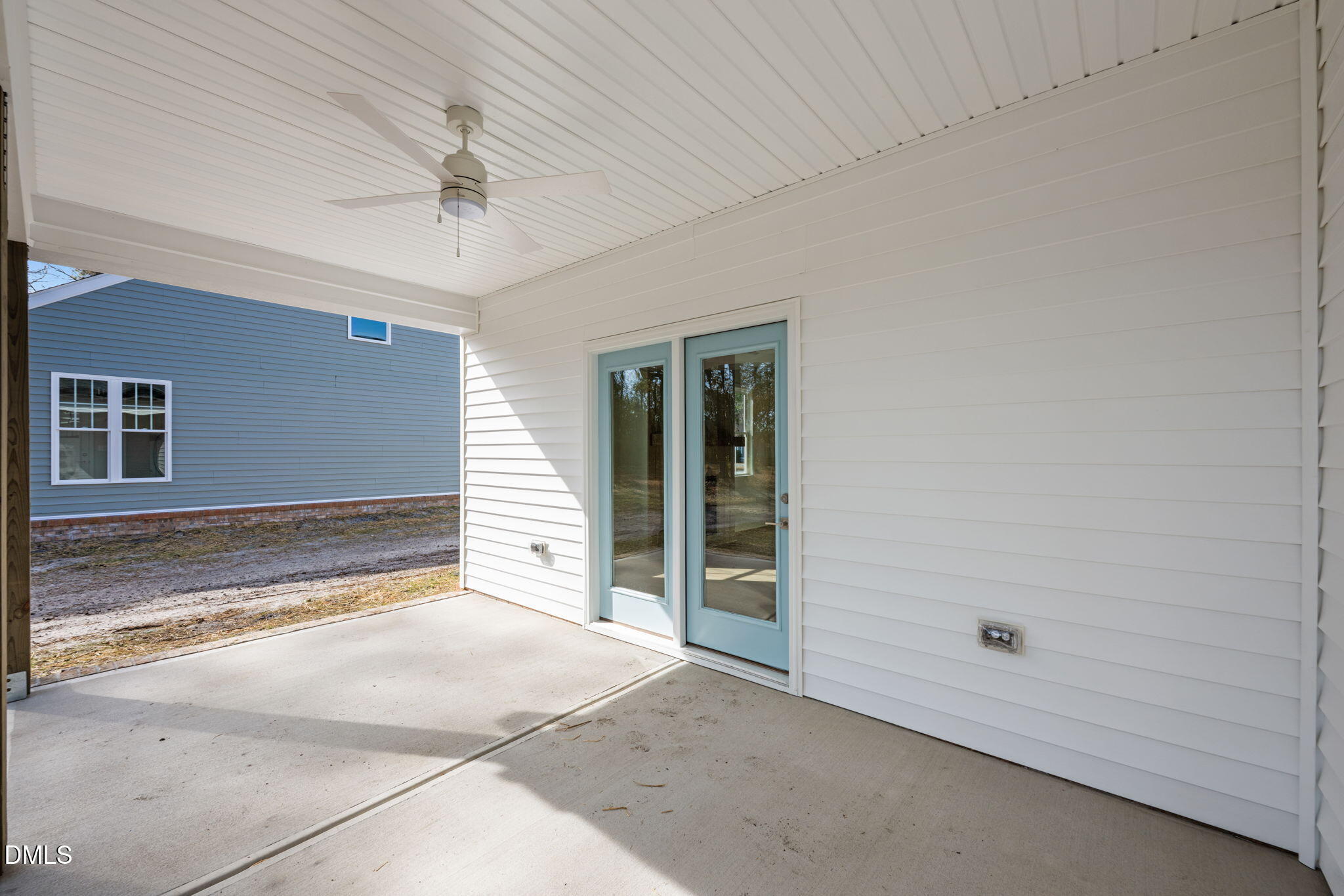 1214 Petite Terre Court