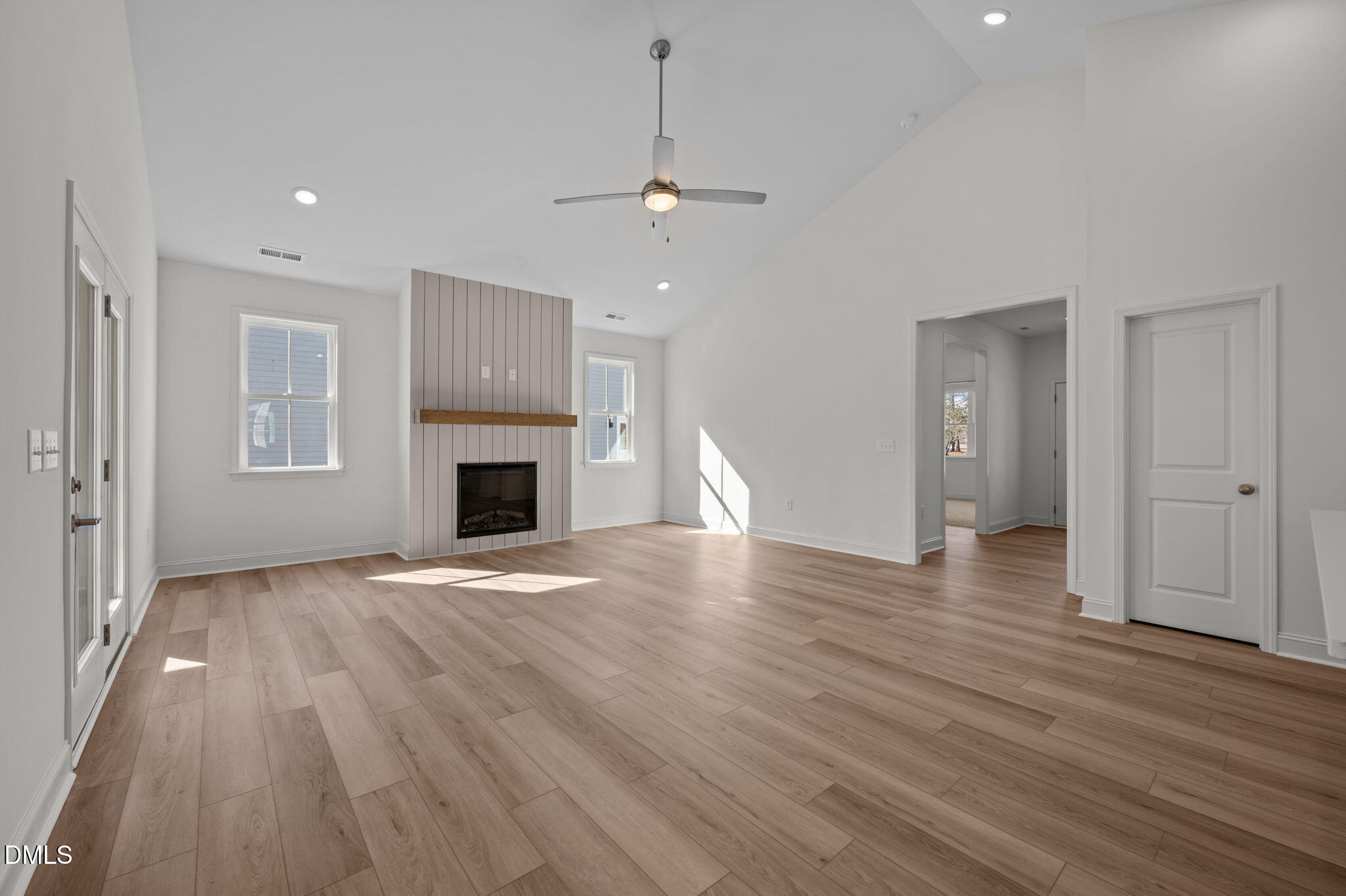1214 Petite Terre Court