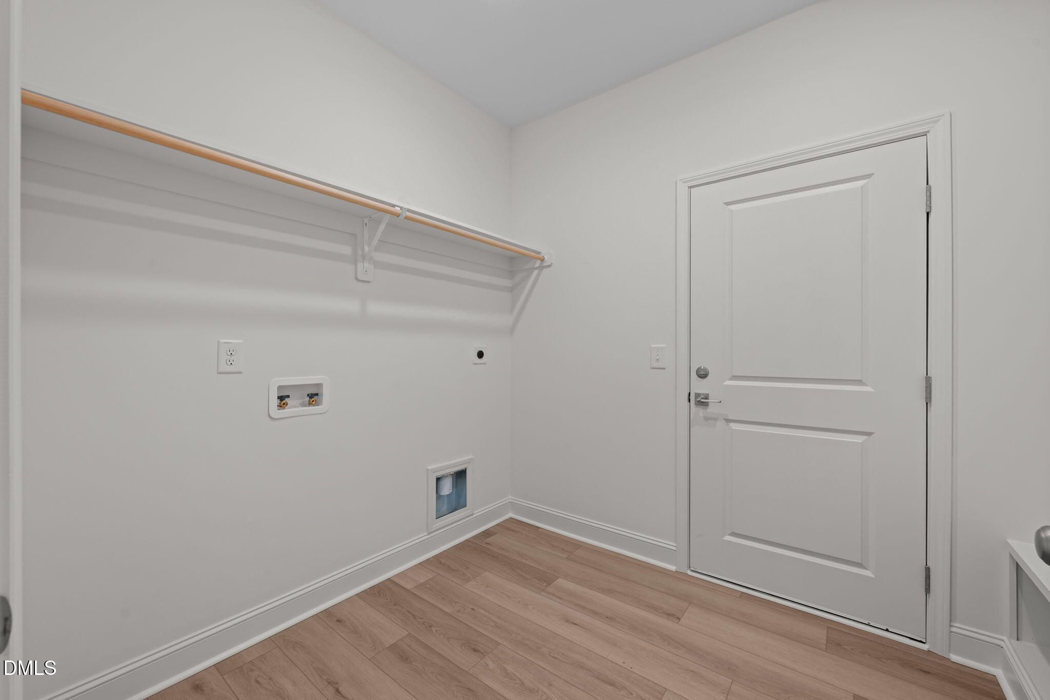 1214 Petite Terre Court