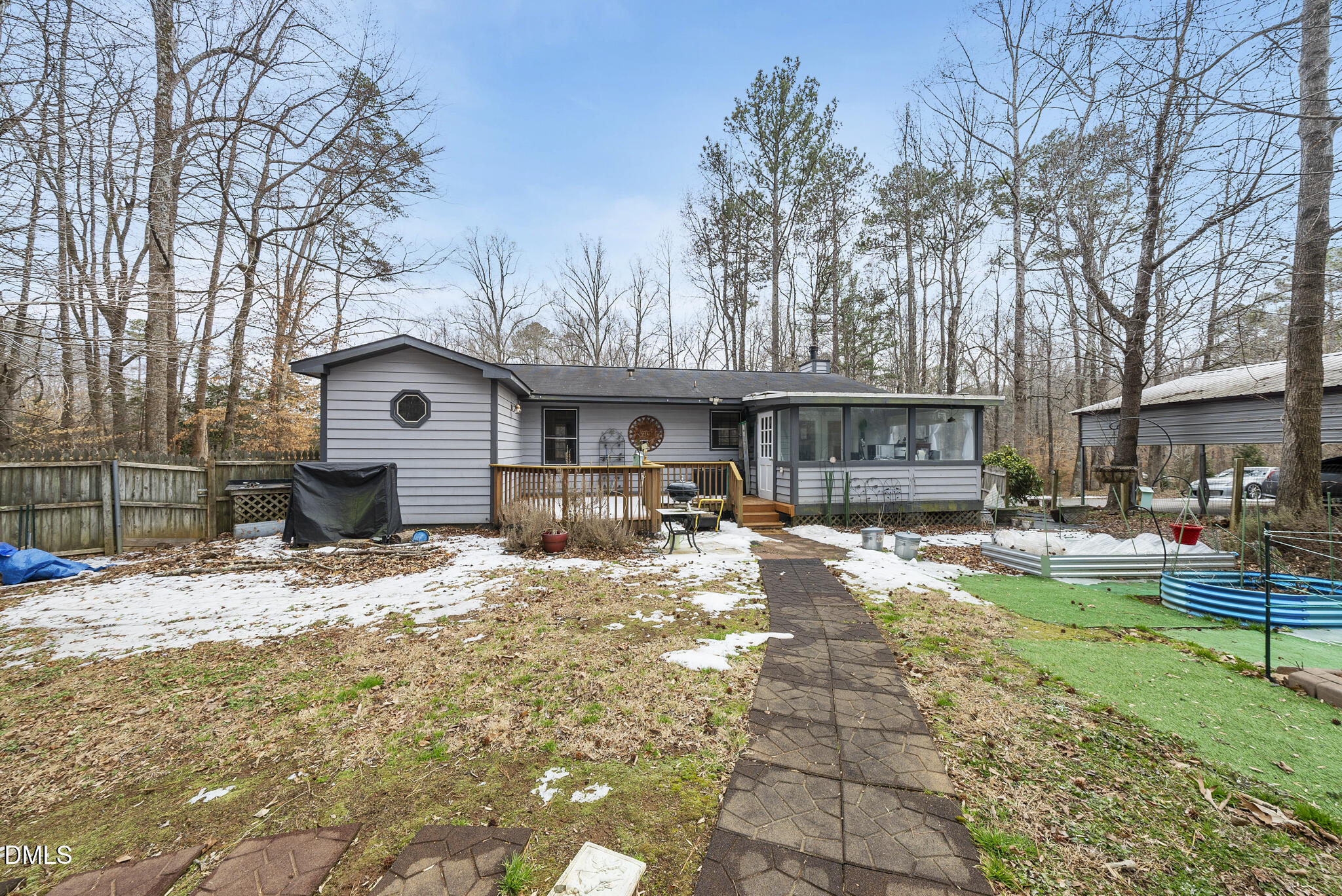972 Holden Road