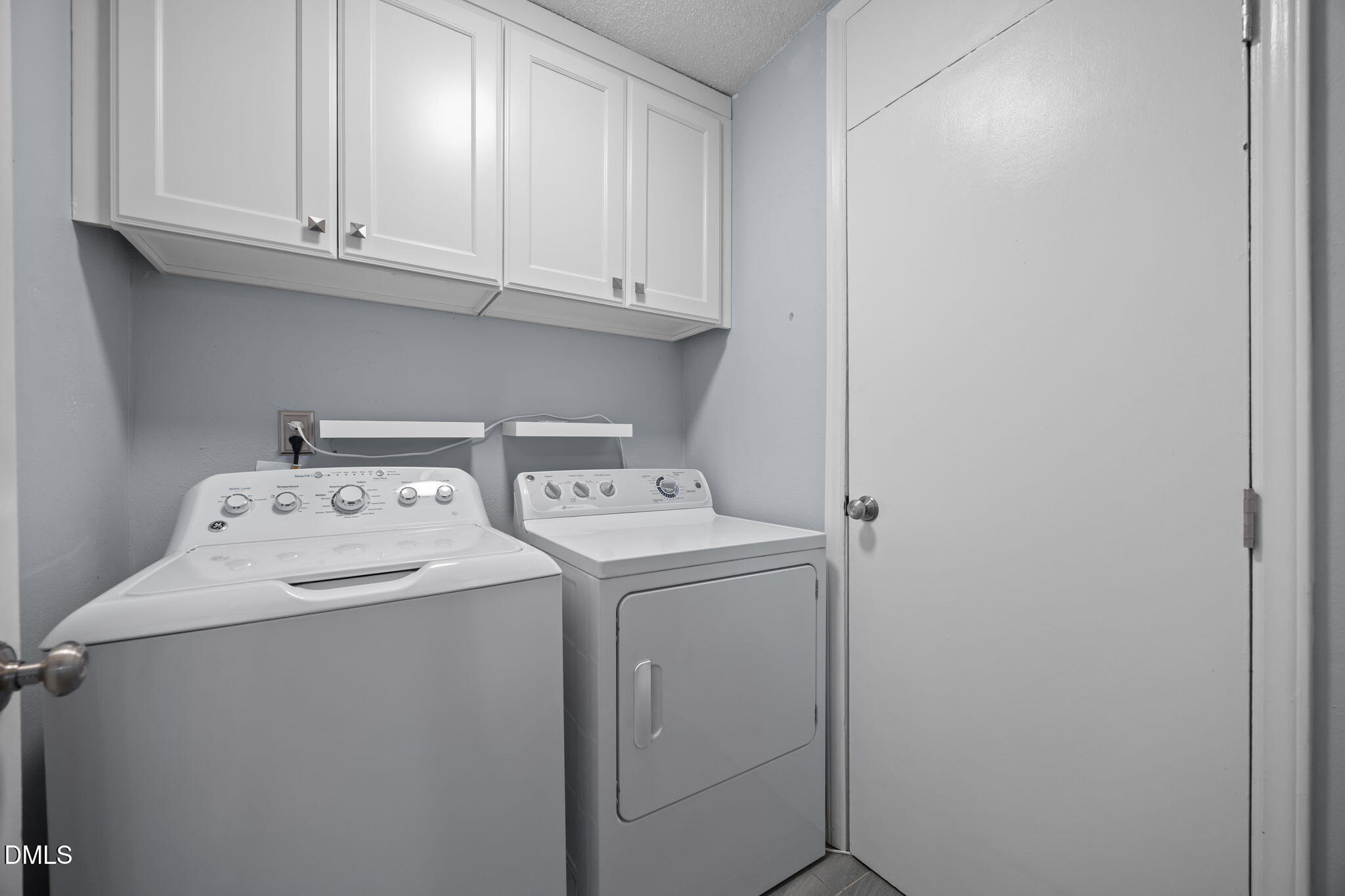 111 Killam Court Unit: Lb