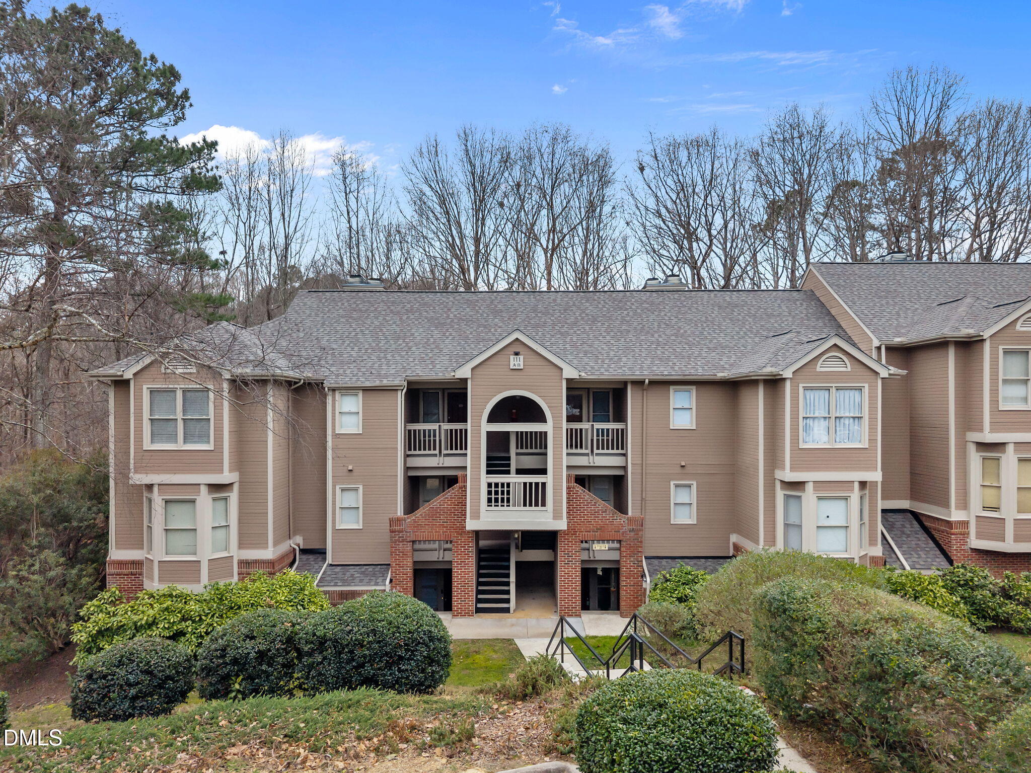 111 Killam Court Unit: Lb