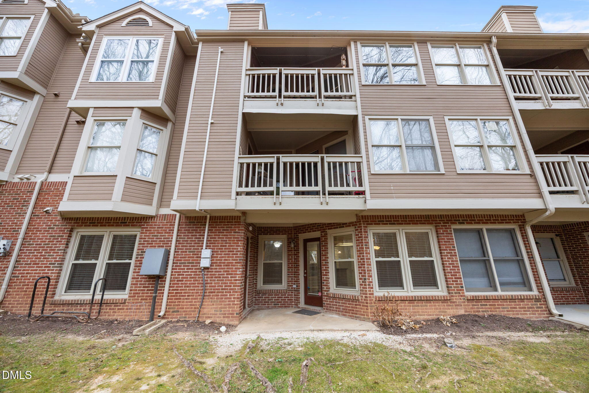 111 Killam Court Unit: Lb
