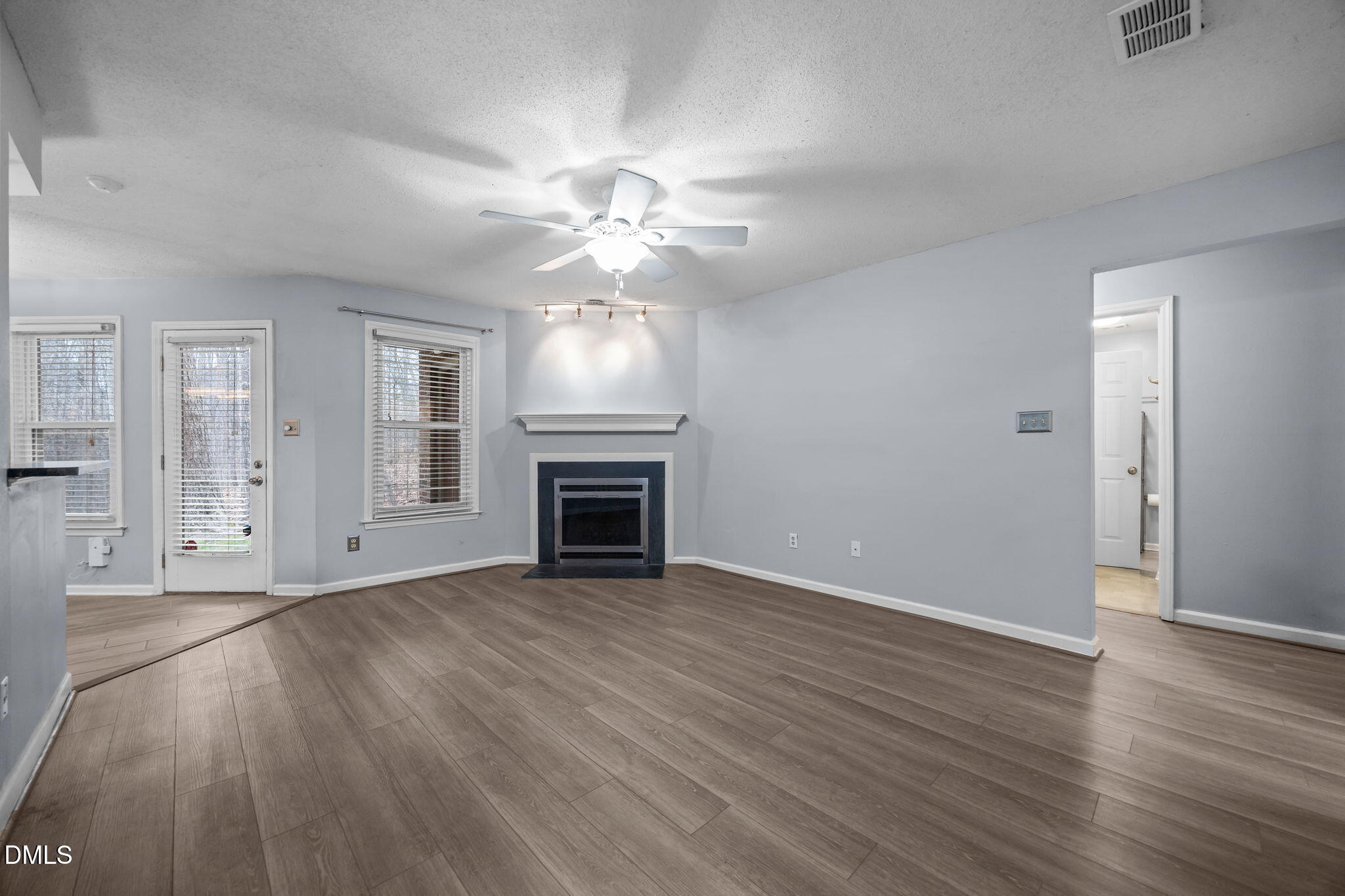 111 Killam Court Unit: Lb