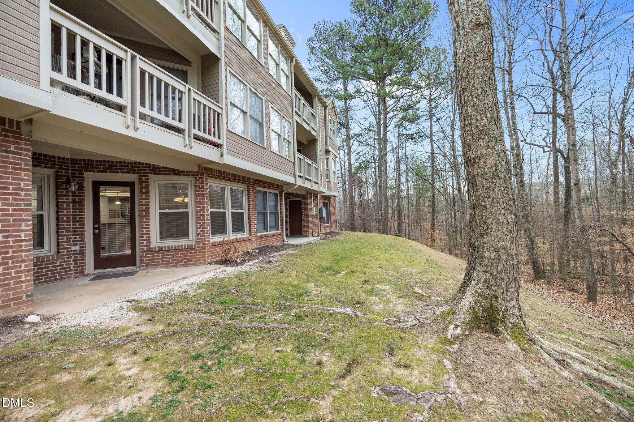 111 Killam Court Unit: Lb